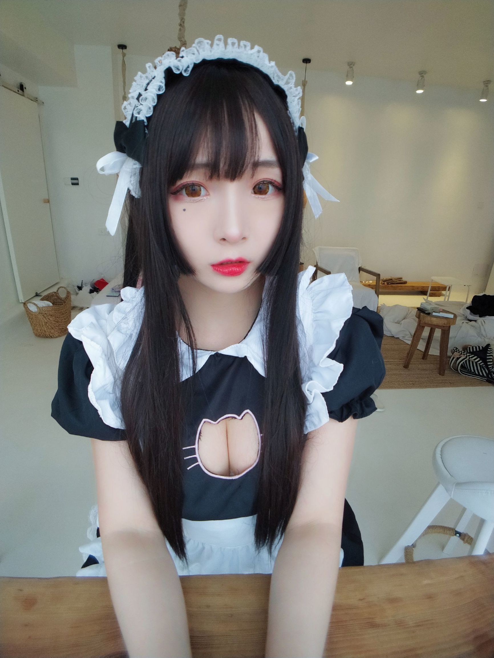 二次元美女古川カグラ 黒白メイド