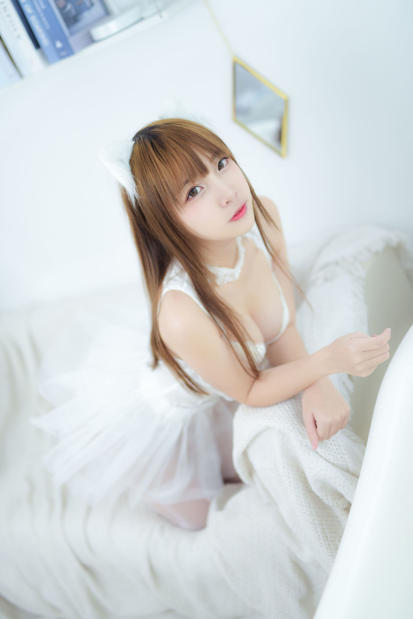 Coser Erza Nisa nổi tiếng: Cô gái thú cưng Áo cưới trắng riêng tư
