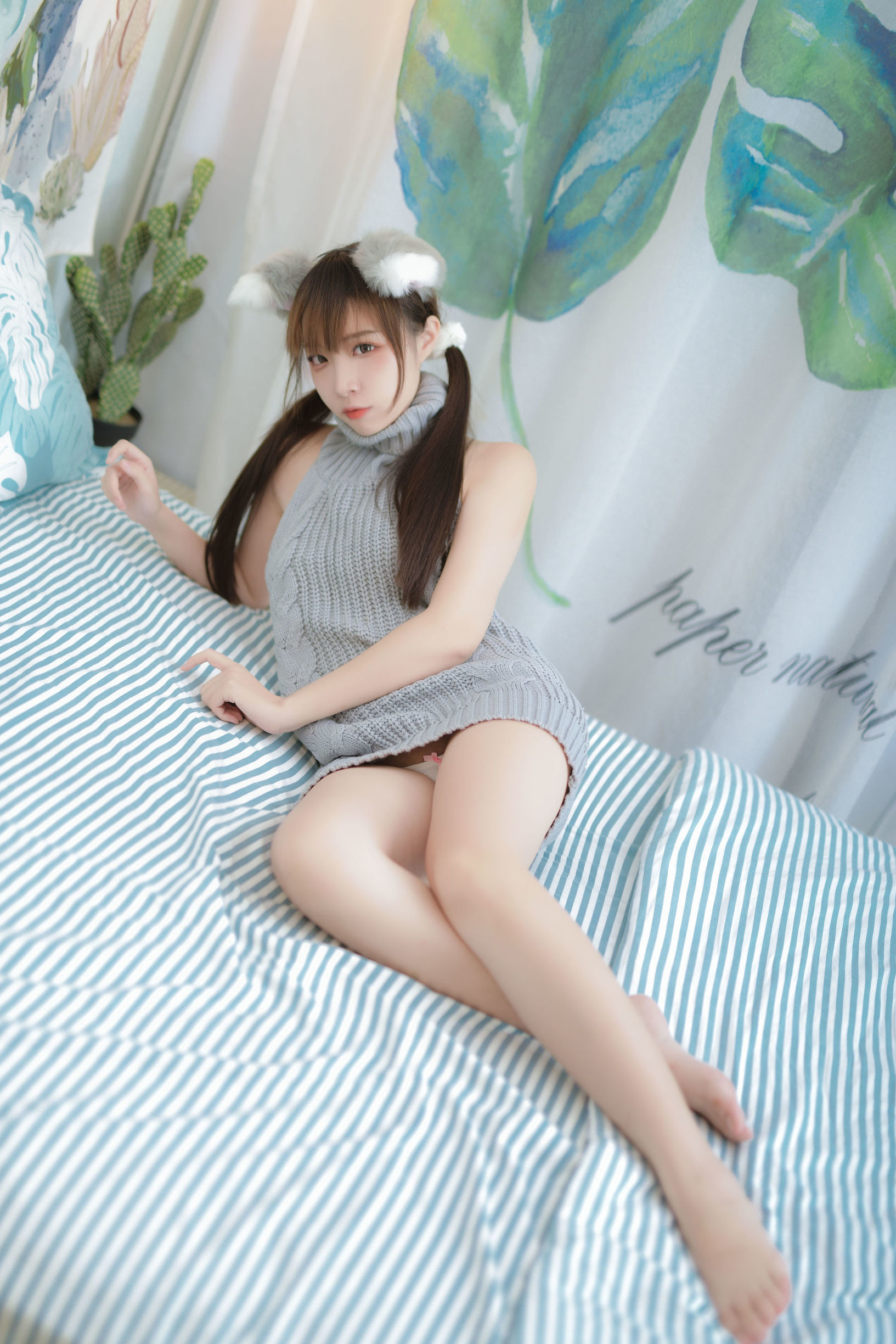 Coser Phổ biến Er Zuo Nisa - Cô gái thú cưng Áo len hở lưng riêng tư