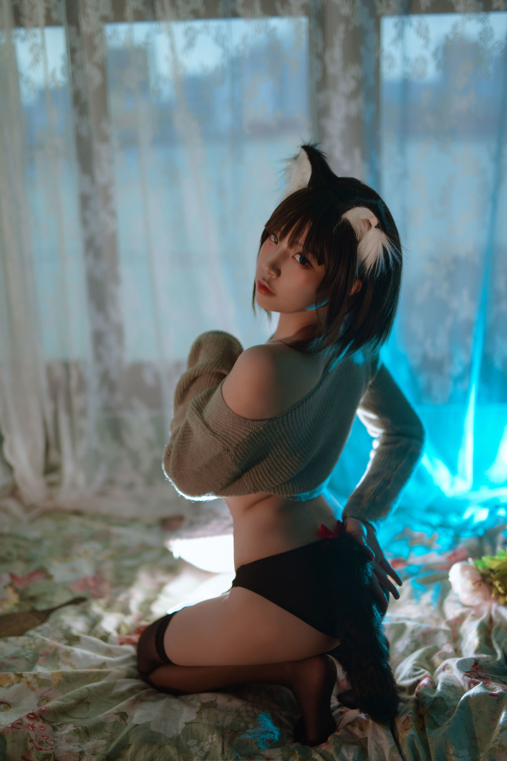인기 코스플레이어 에르자 니사 펫 소녀 프라이빗 블랙 캣