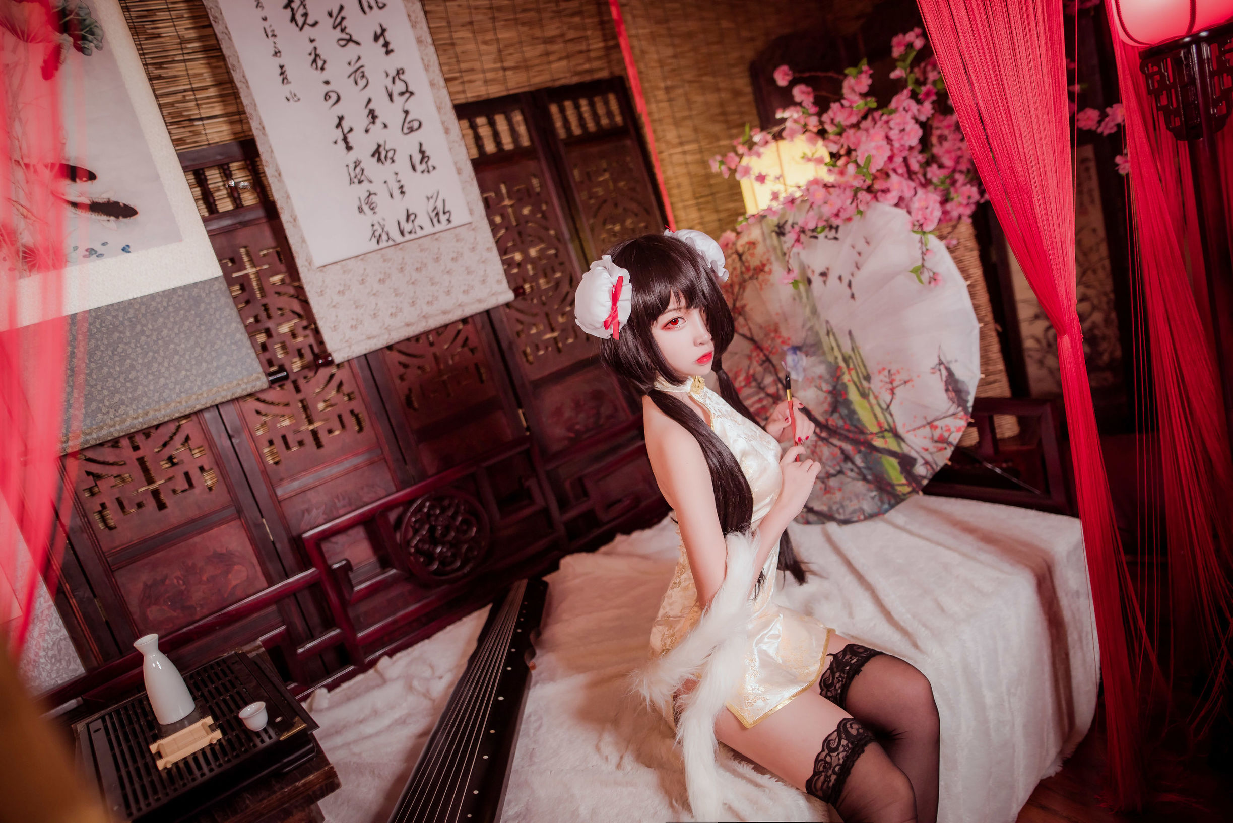 Coser nổi tiếng Erza Nisa với Kurumi cheongsam