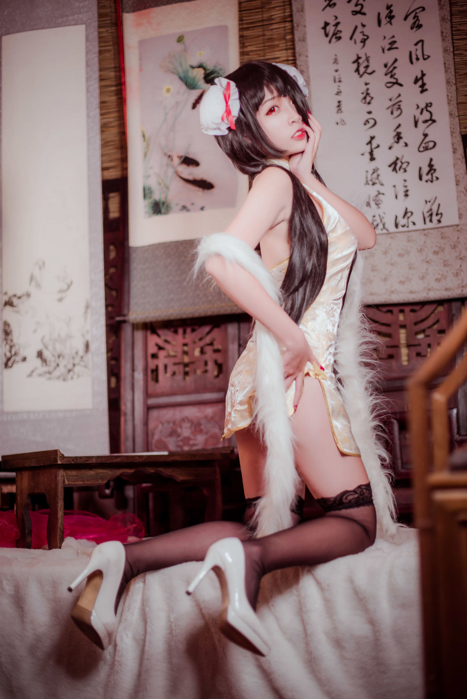 Coser nổi tiếng Erza Nisa với Kurumi cheongsam