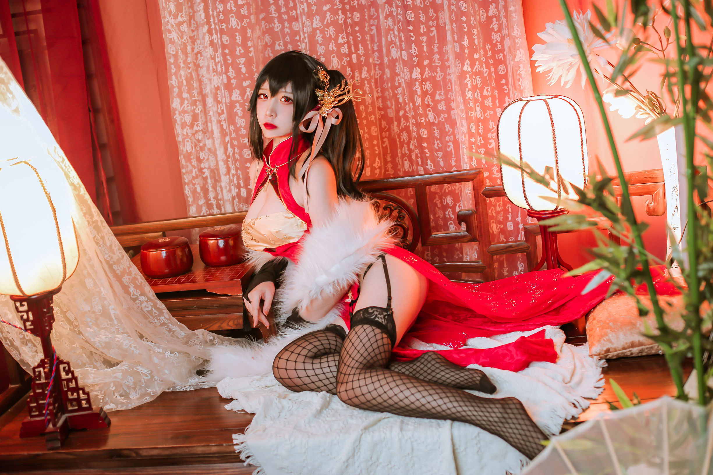 Coser nổi tiếng Er Zuo Nisa - Taihou Azur Lane qipao