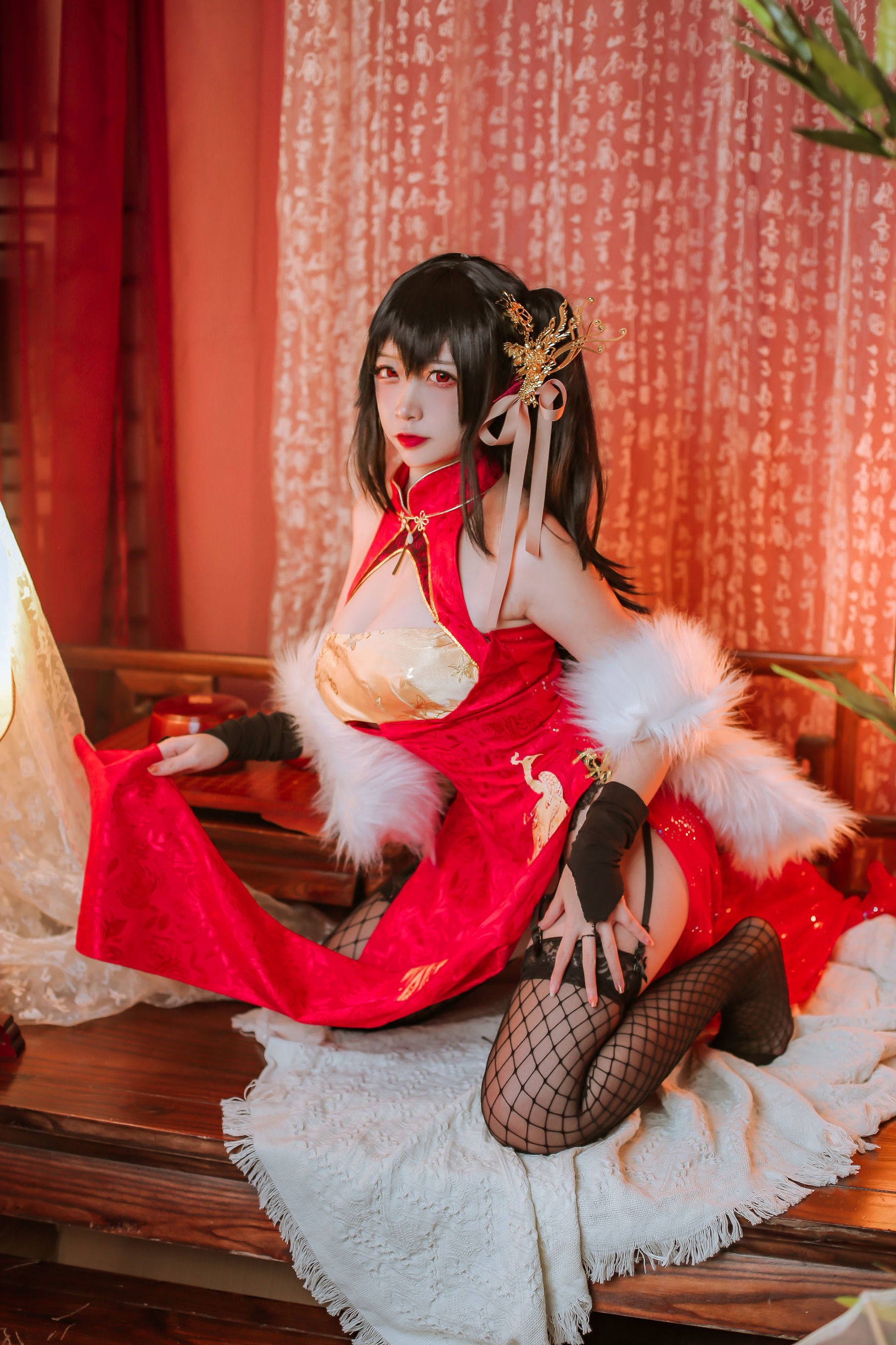 Coser nổi tiếng Er Zuo Nisa - Taihou Azur Lane qipao