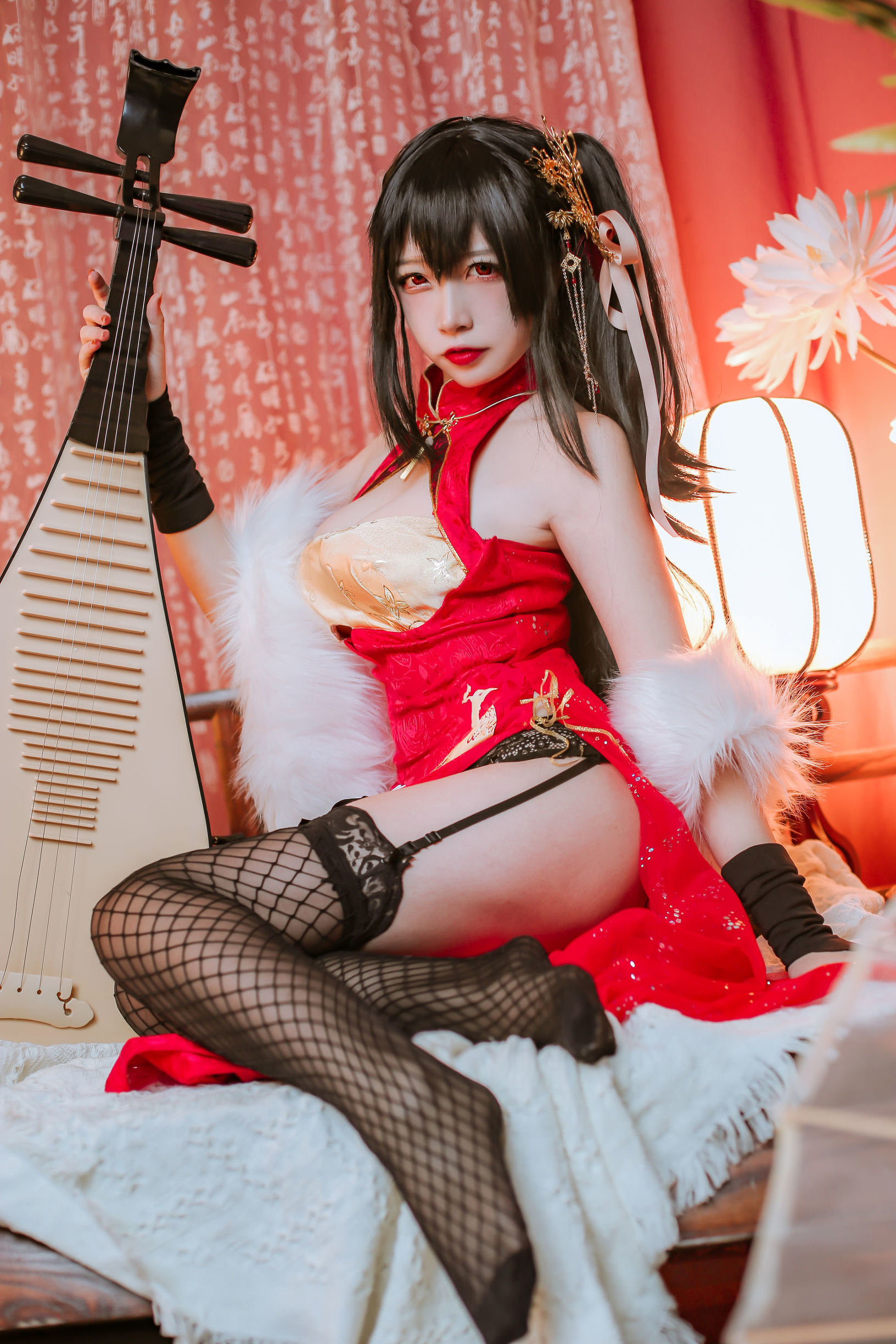 Coser nổi tiếng Er Zuo Nisa - Taihou Azur Lane qipao