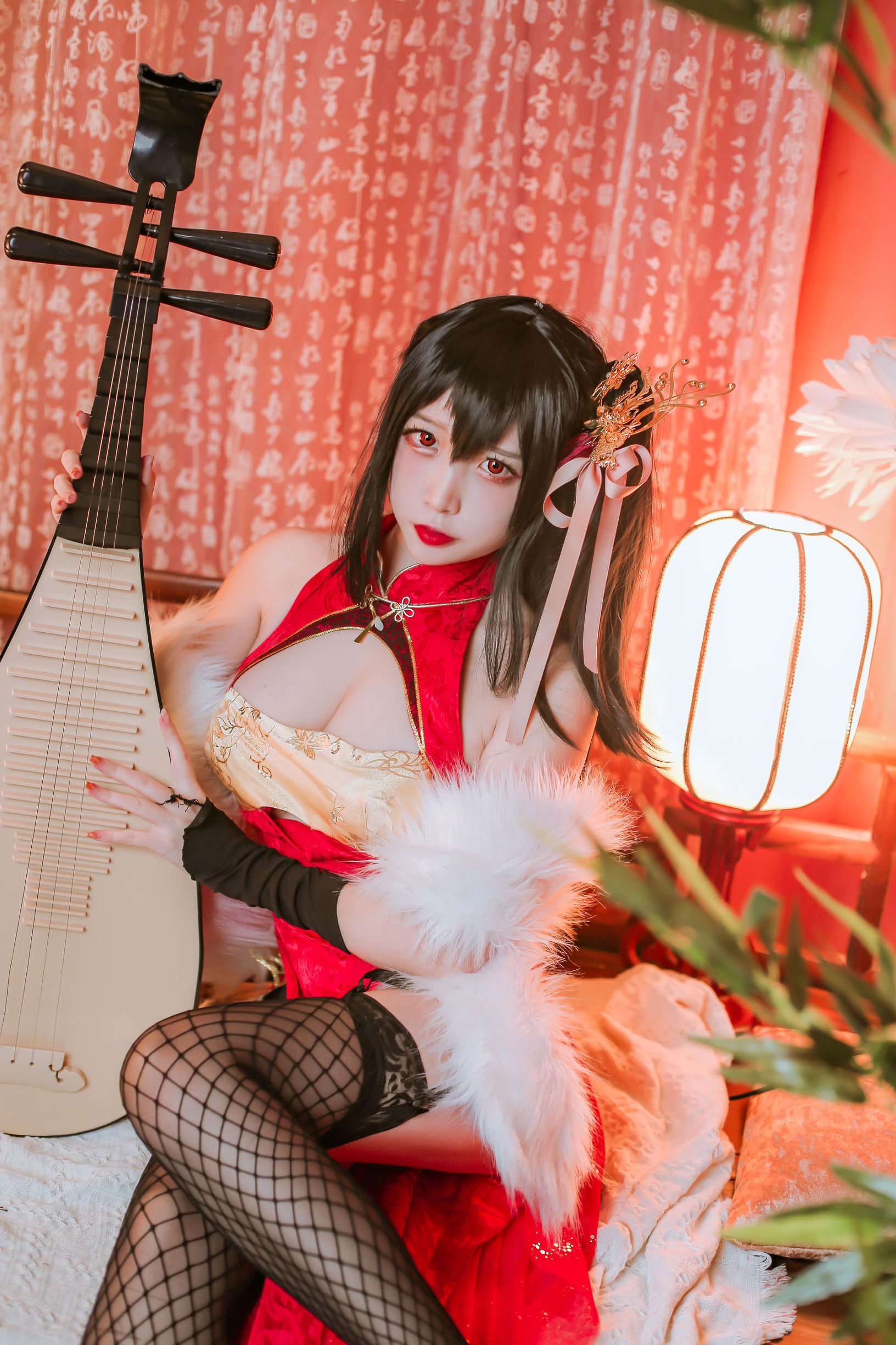 Coser nổi tiếng Er Zuo Nisa - Taihou Azur Lane qipao