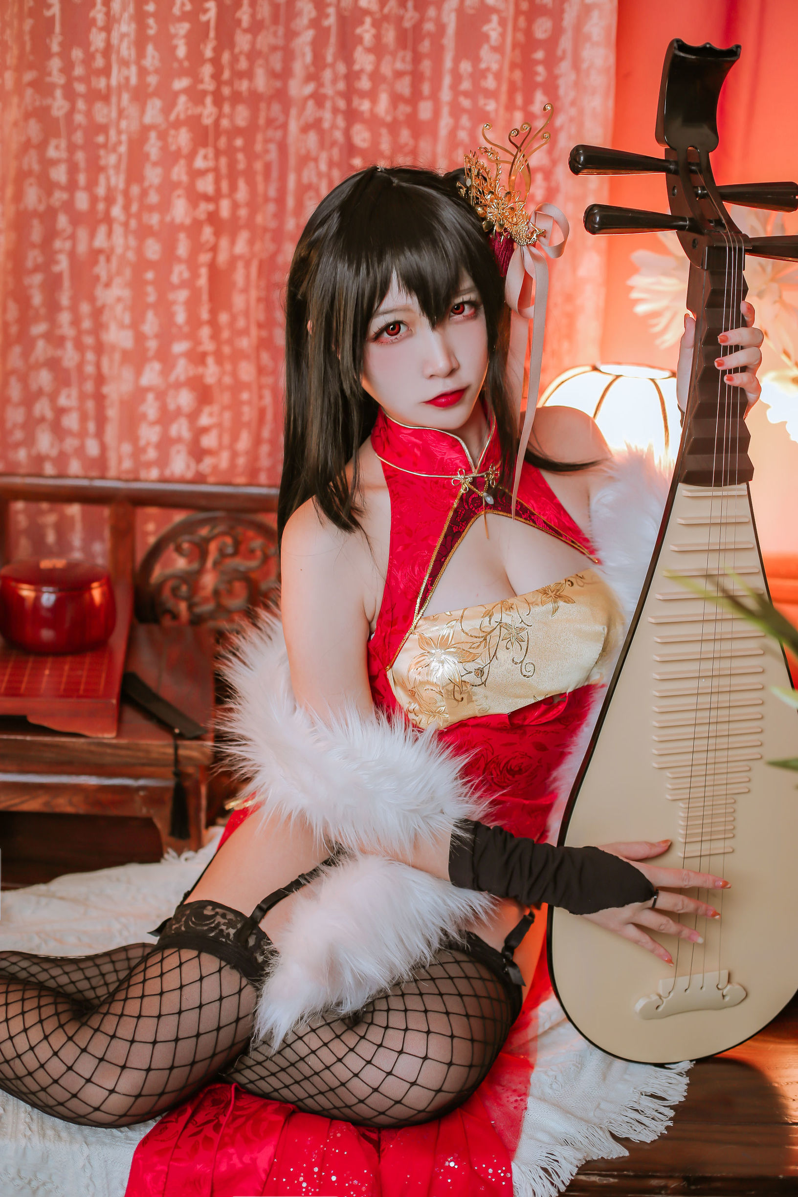 Coser nổi tiếng Er Zuo Nisa - Taihou Azur Lane qipao