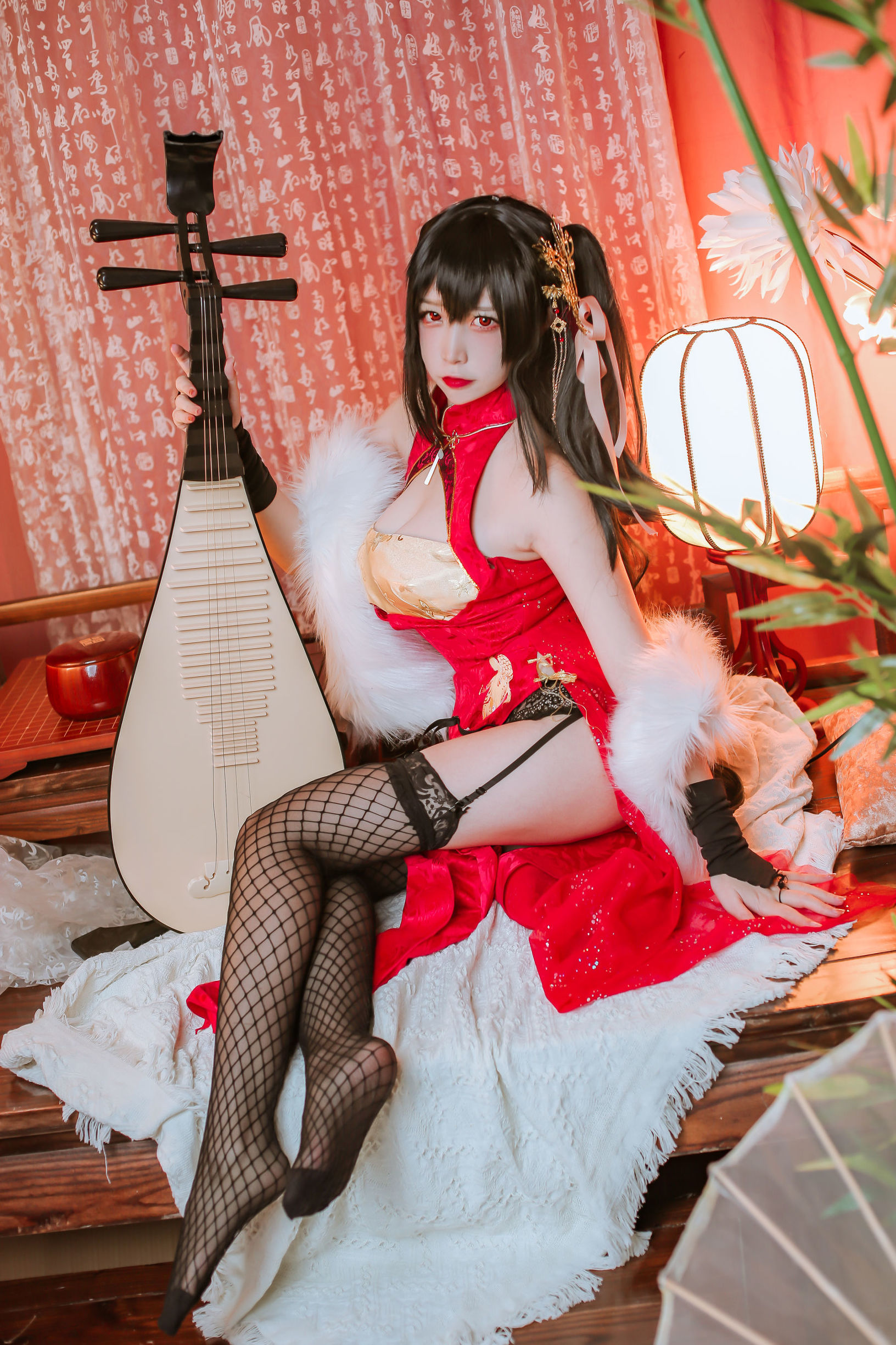 Coser nổi tiếng Er Zuo Nisa - Taihou Azur Lane qipao