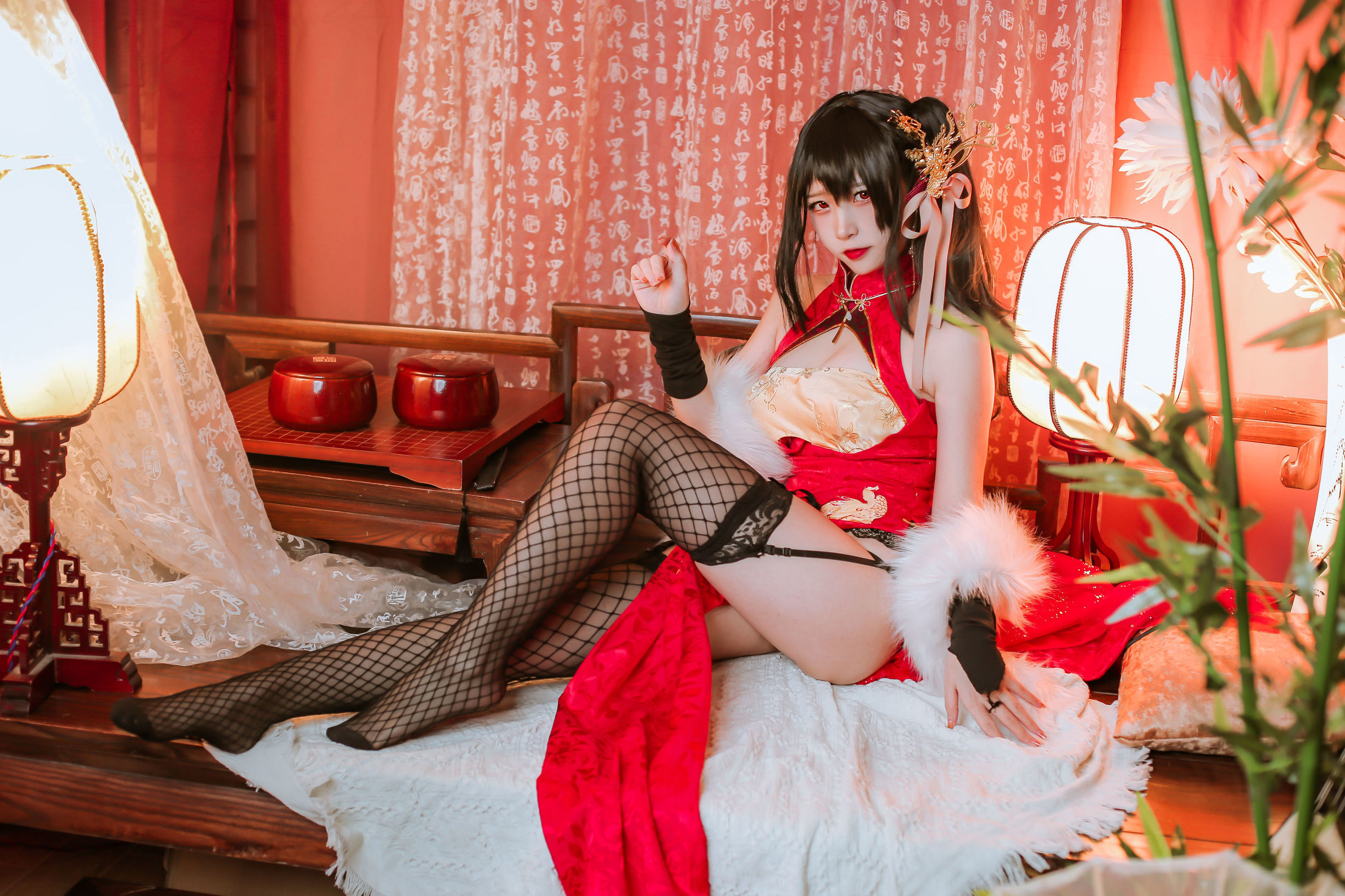 Coser nổi tiếng Er Zuo Nisa - Taihou Azur Lane qipao