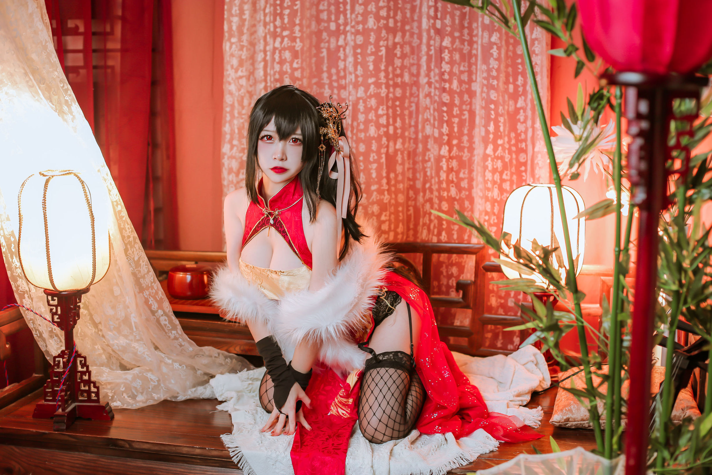 Coser nổi tiếng Er Zuo Nisa - Taihou Azur Lane qipao