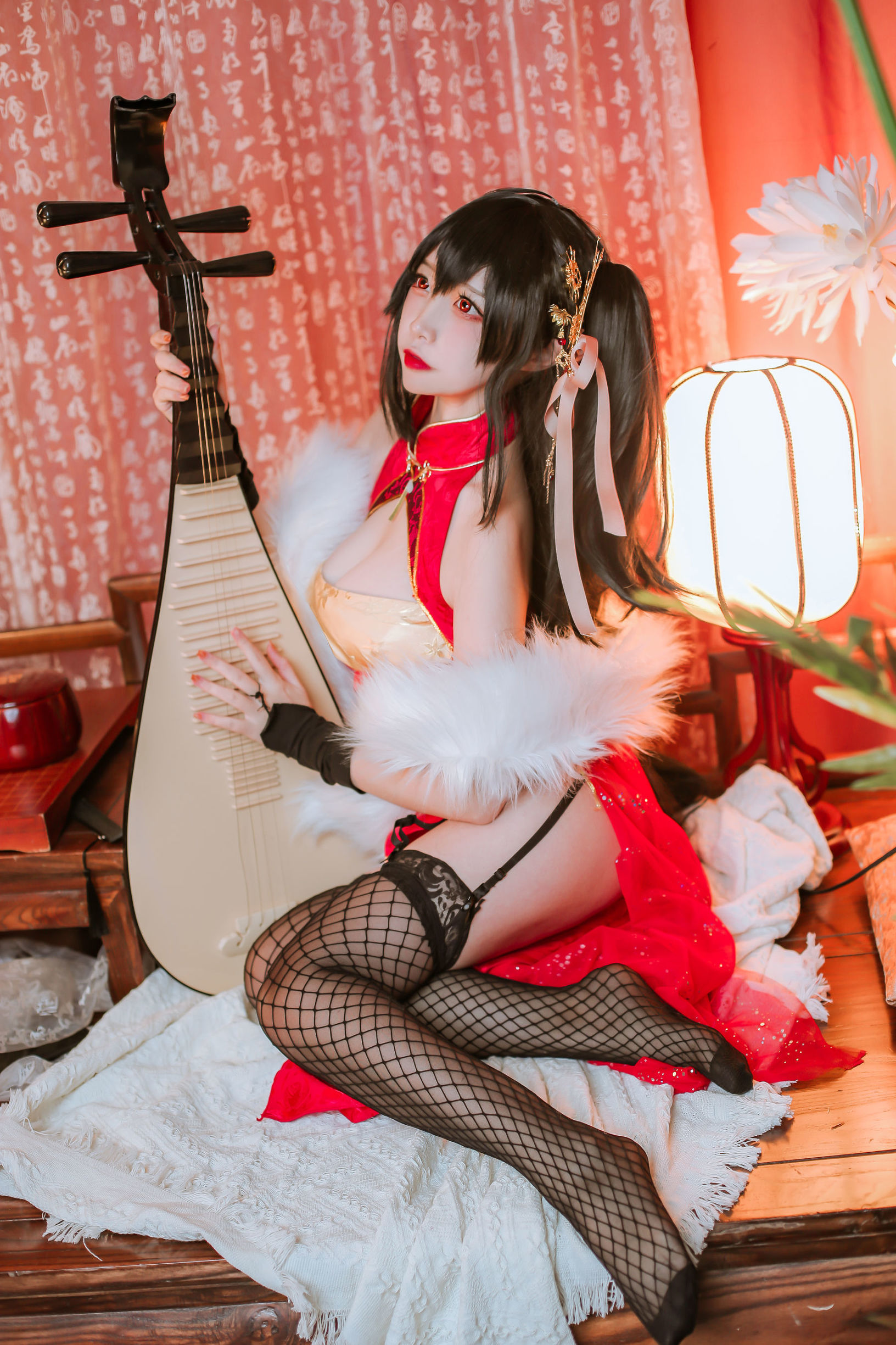 Coser nổi tiếng Er Zuo Nisa - Taihou Azur Lane qipao