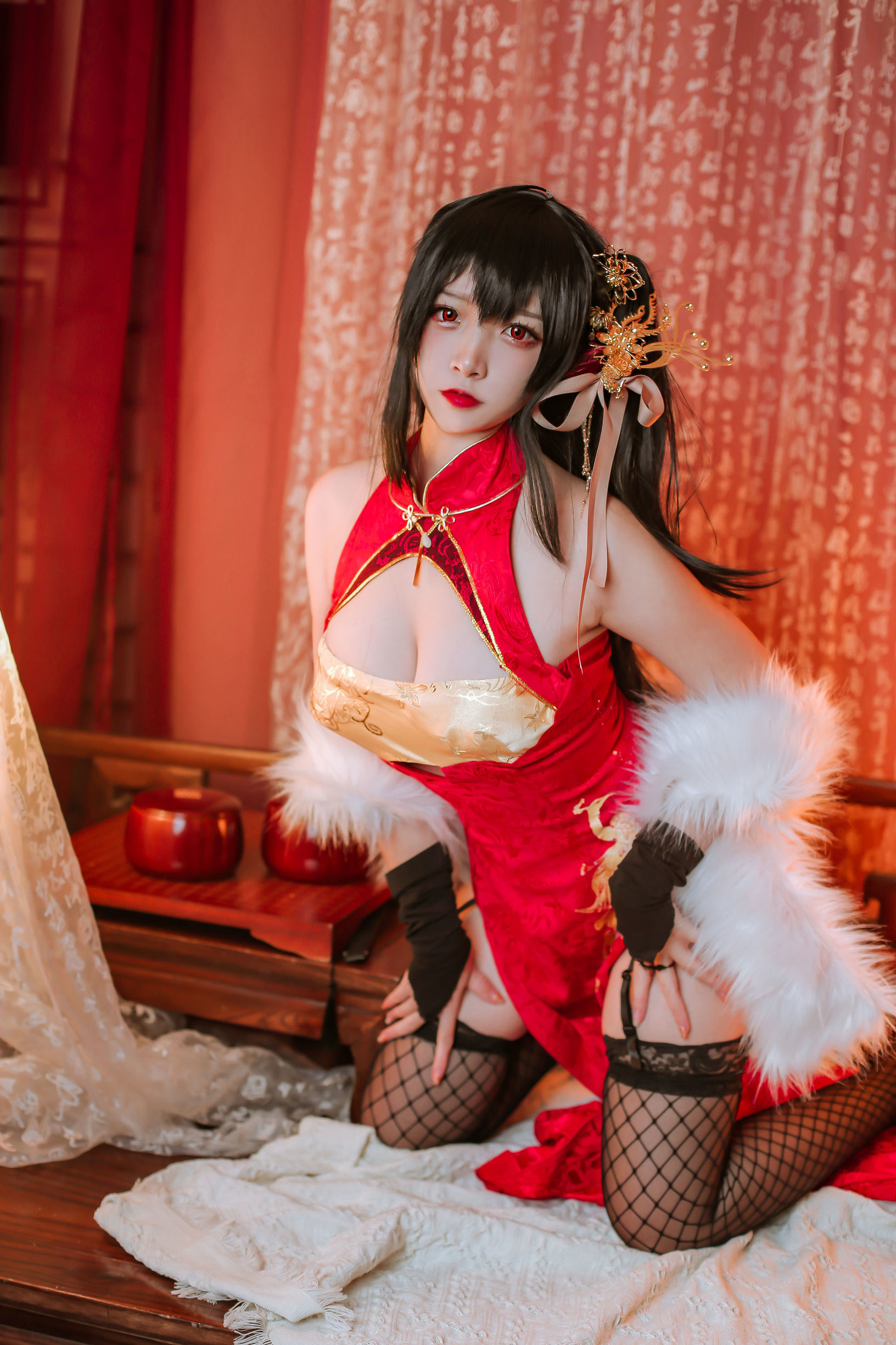 Coser nổi tiếng Er Zuo Nisa - Taihou Azur Lane qipao