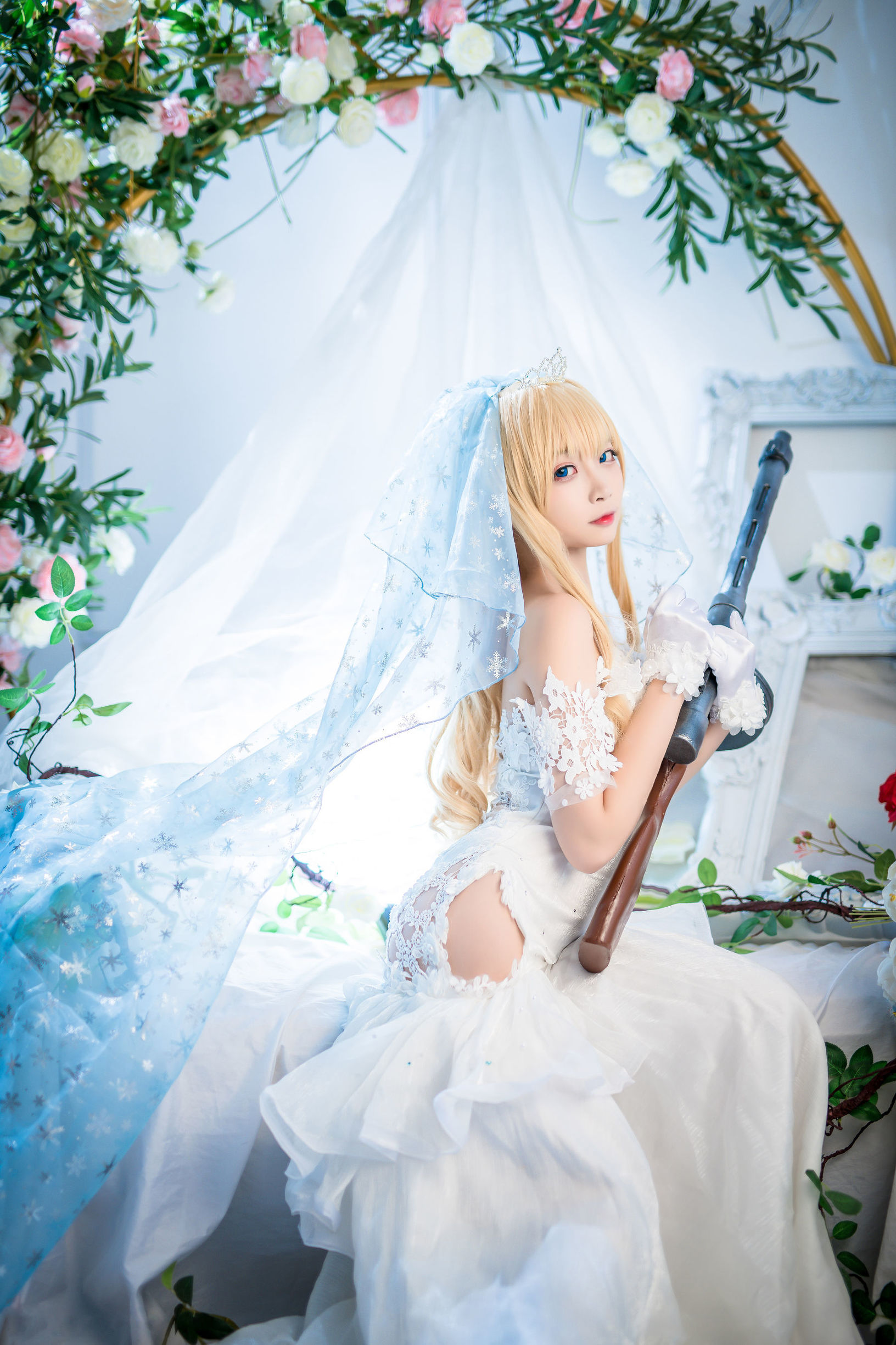 Popular Cosplayer Er Zuo Nisa Bride