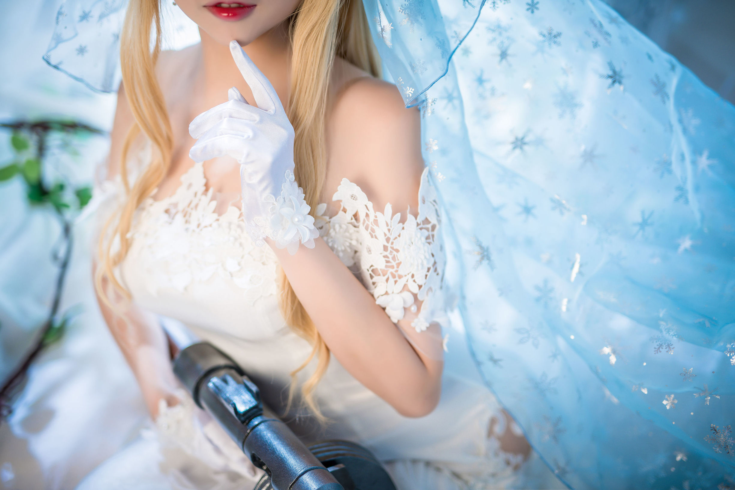 Popular Cosplayer Er Zuo Nisa Bride