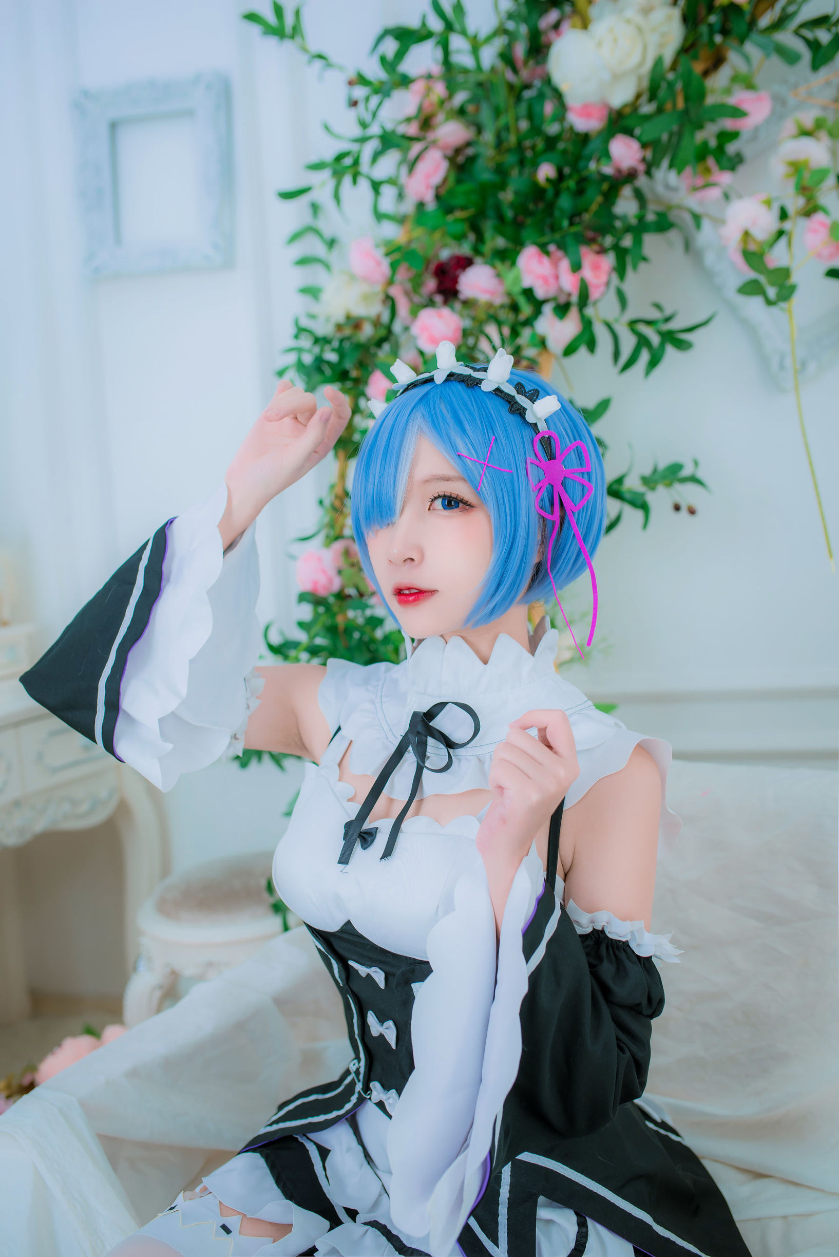 Coser nổi tiếng Erzuo Nisa – Rem nữ hầu