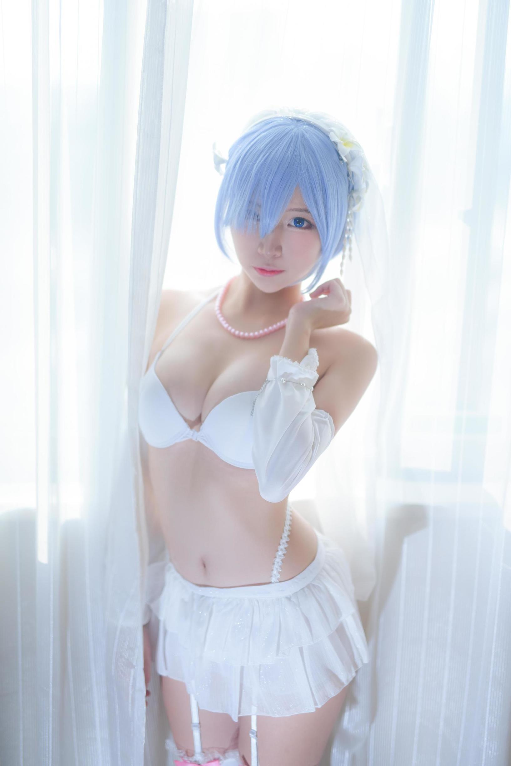 ยอดนิยม Coser เอิร์ซ่า Nisa เรม ชุดแต่งงาน