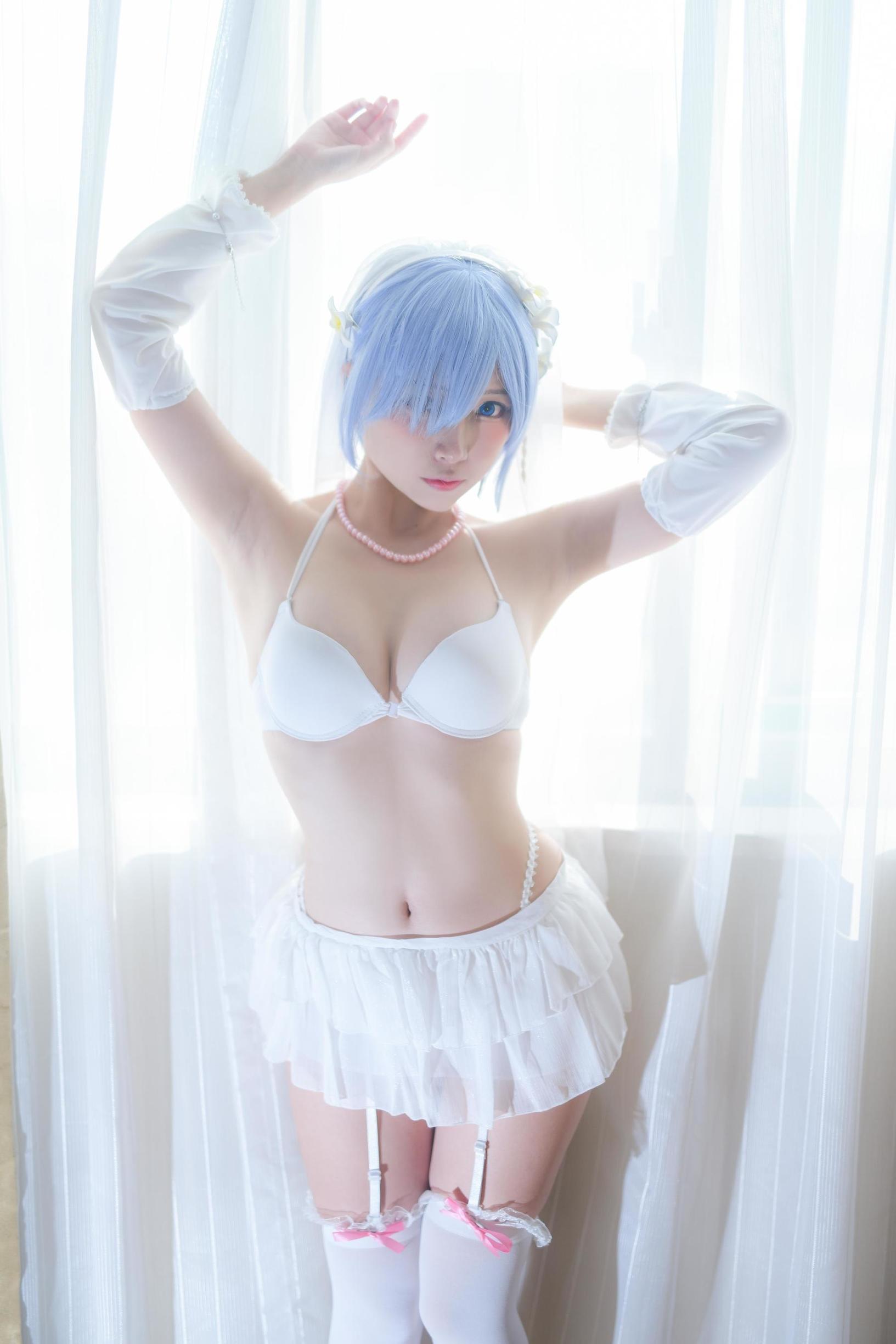 ยอดนิยม Coser เอิร์ซ่า Nisa เรม ชุดแต่งงาน
