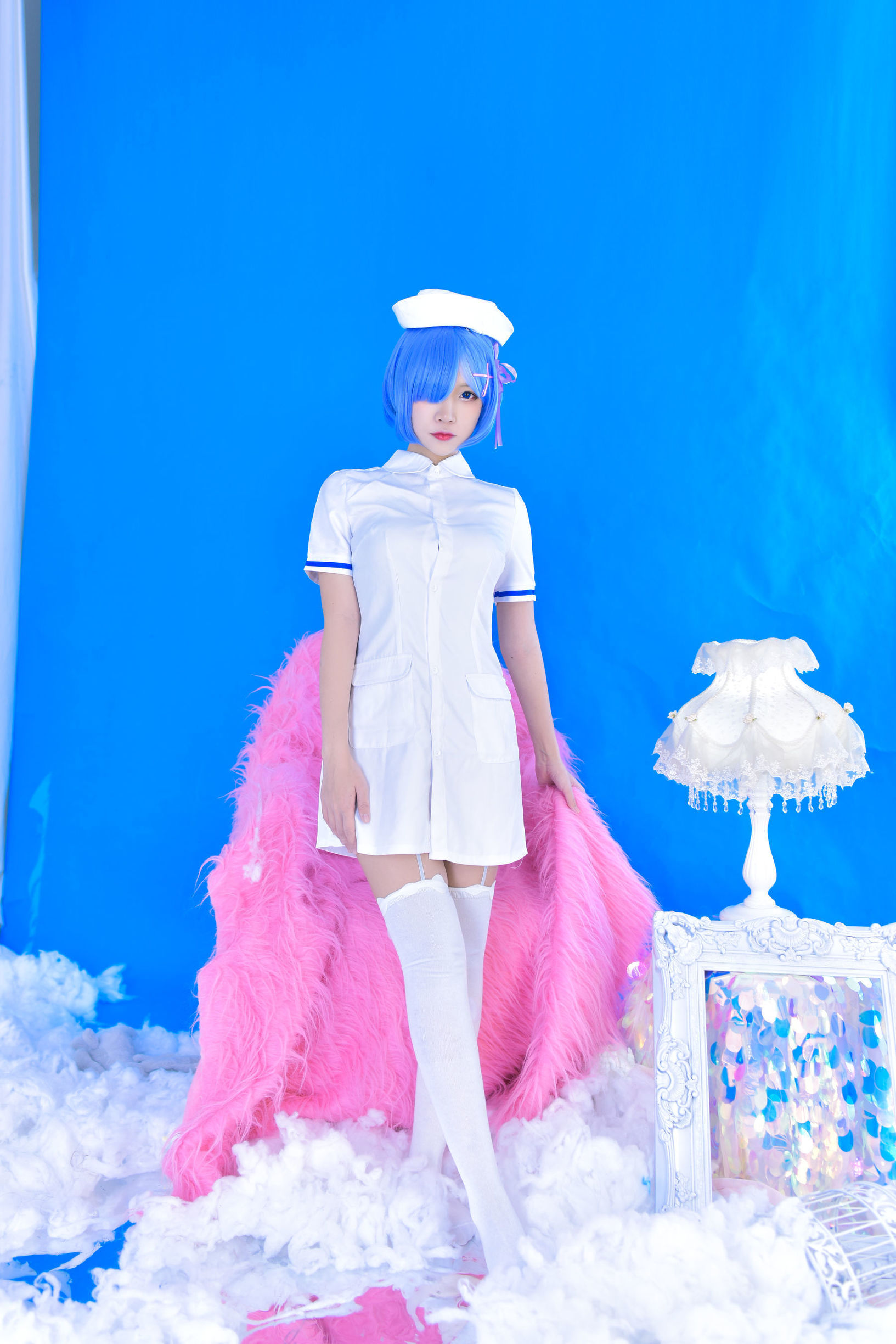 Coser nổi tiếng Erza Nisa Rem Y tá
