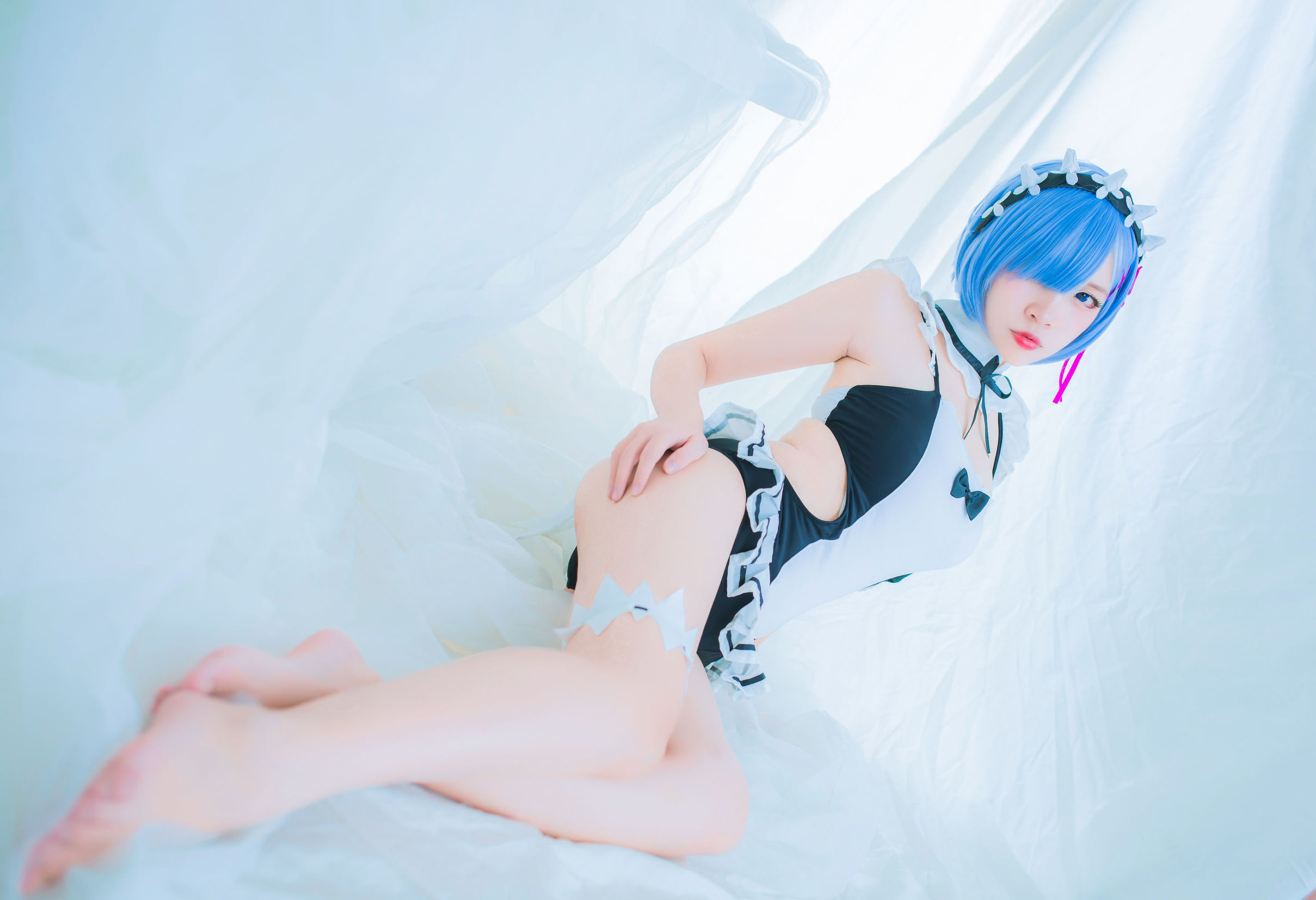 Coser nổi tiếng Er Zuo Nisa Rem áo tắm