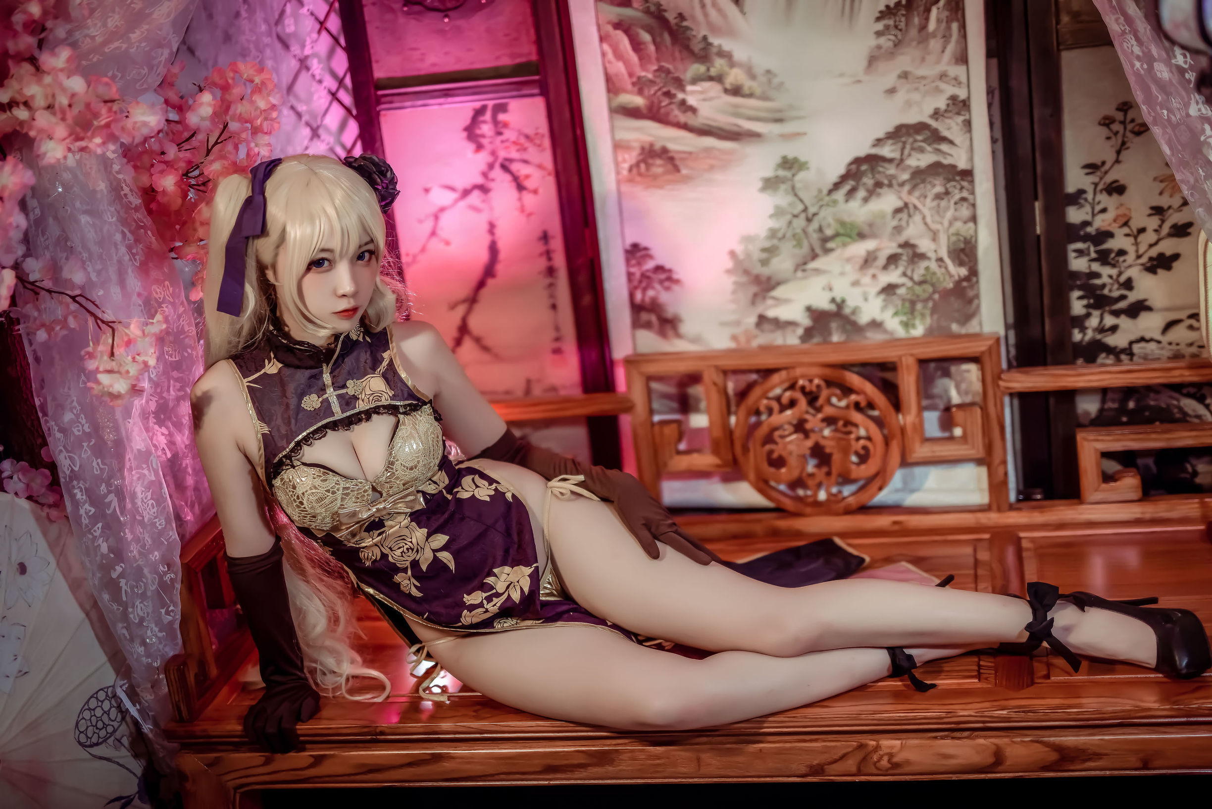 Popular Cosplayer Er Zuo Nisa Jin Lian