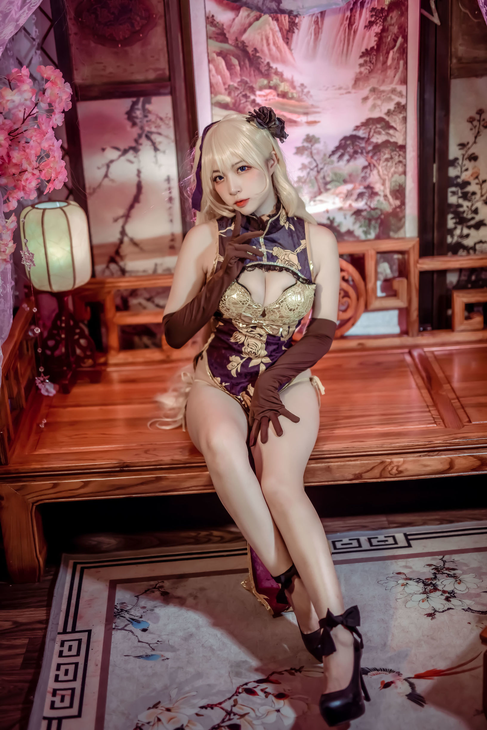 Popular Cosplayer Er Zuo Nisa Jin Lian
