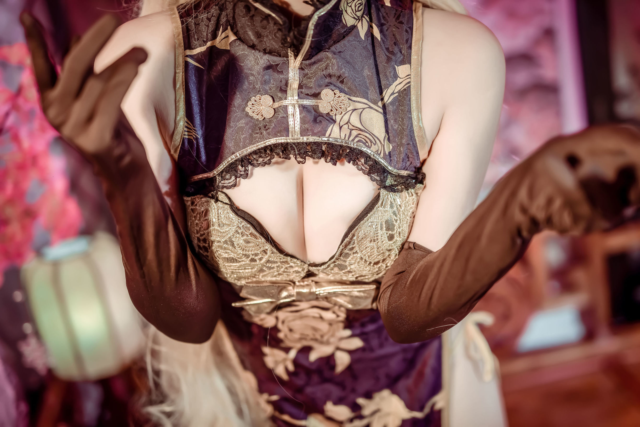 Popular Cosplayer Er Zuo Nisa Jin Lian