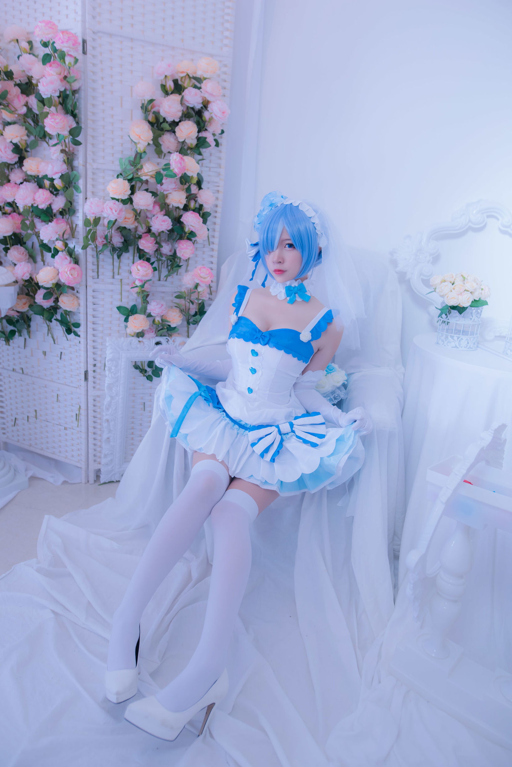 Coser nổi tiếng Er Zuo Nisa Rem Cô Dâu