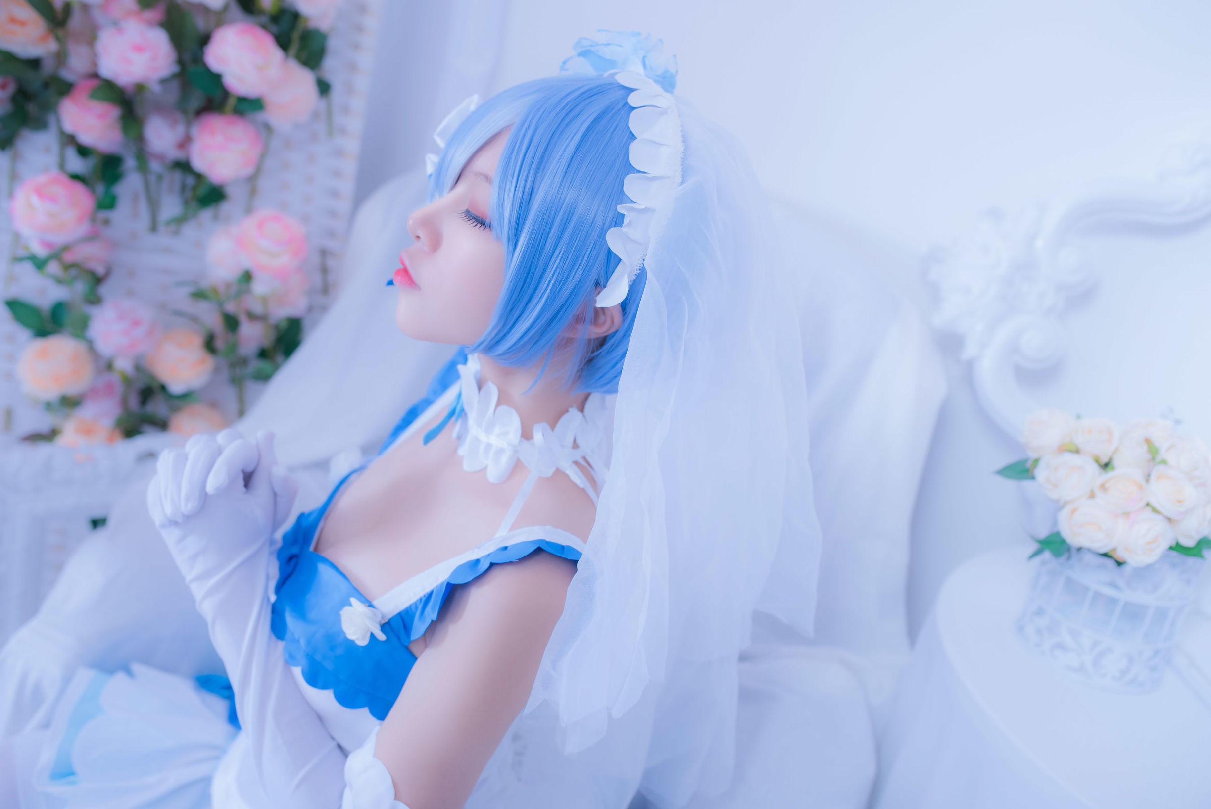 人気のコスプレイヤー エルザ・ニサ の レム花嫁