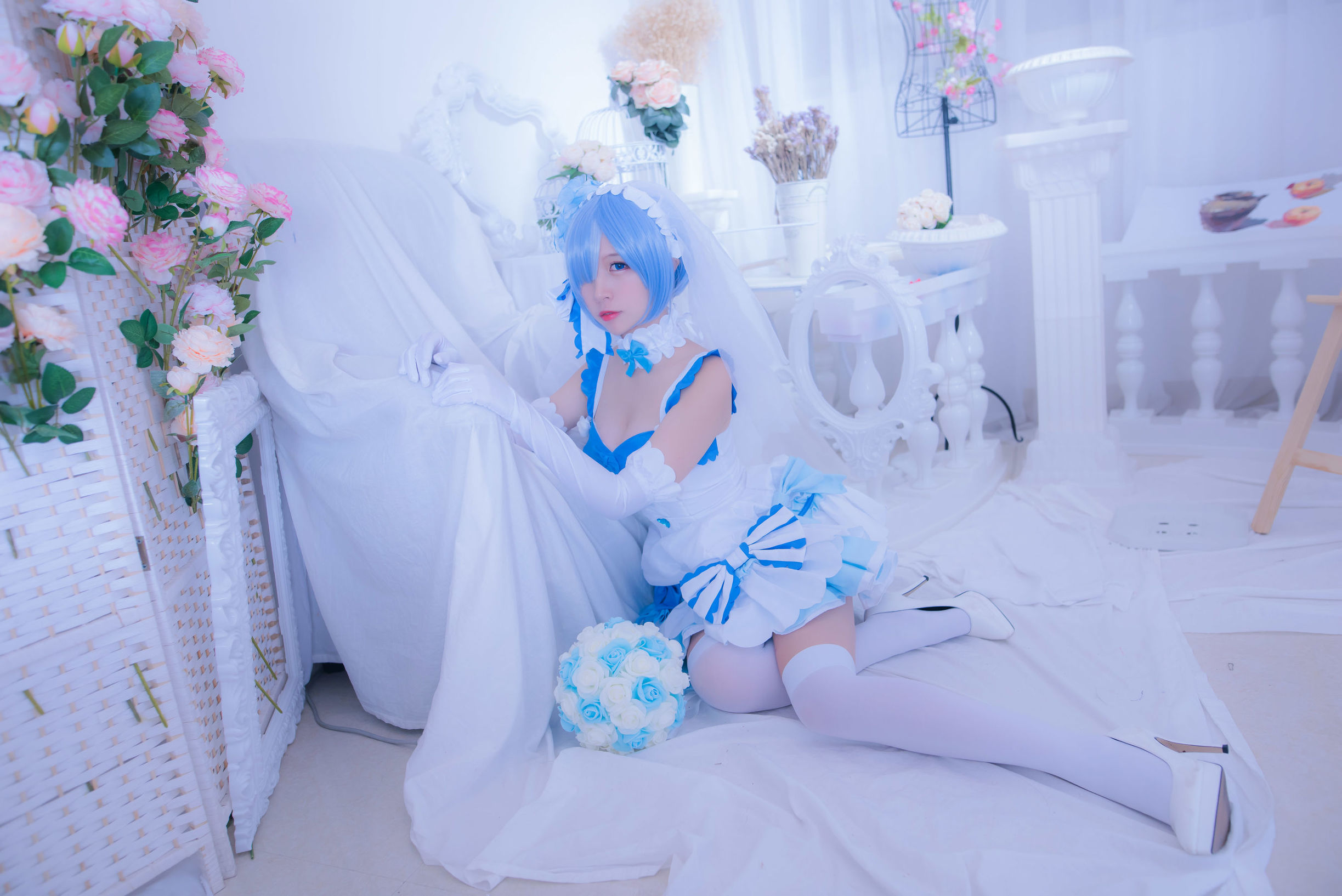 Coser nổi tiếng Er Zuo Nisa Rem Cô Dâu