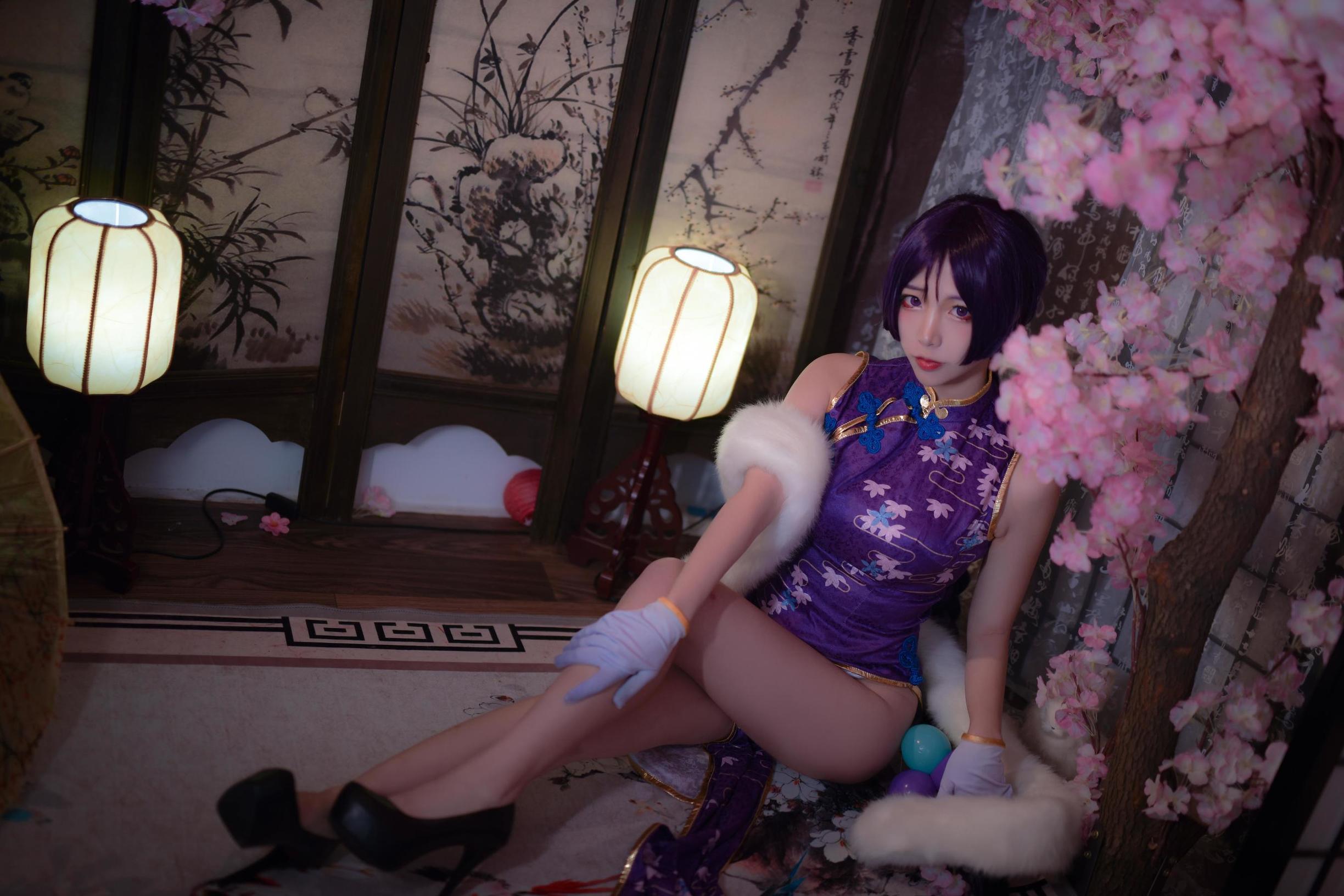 人気のコスプレイヤー エルザ・ニサの Fate ナイグアン 旗袍