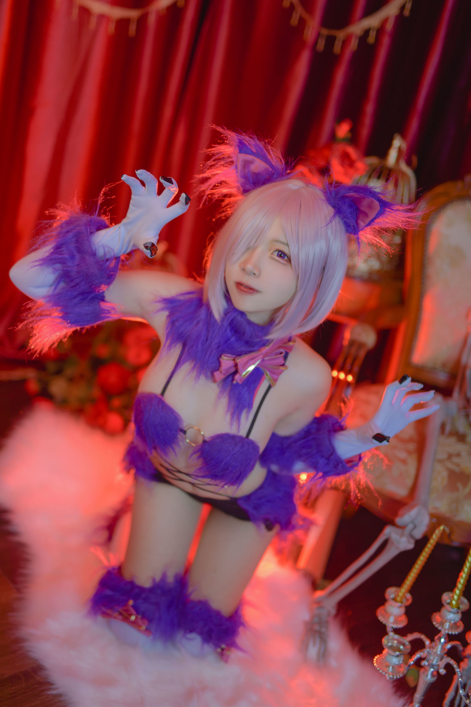 人気のコスプレイヤー エルザ・ニサのFateマシュハロウィン