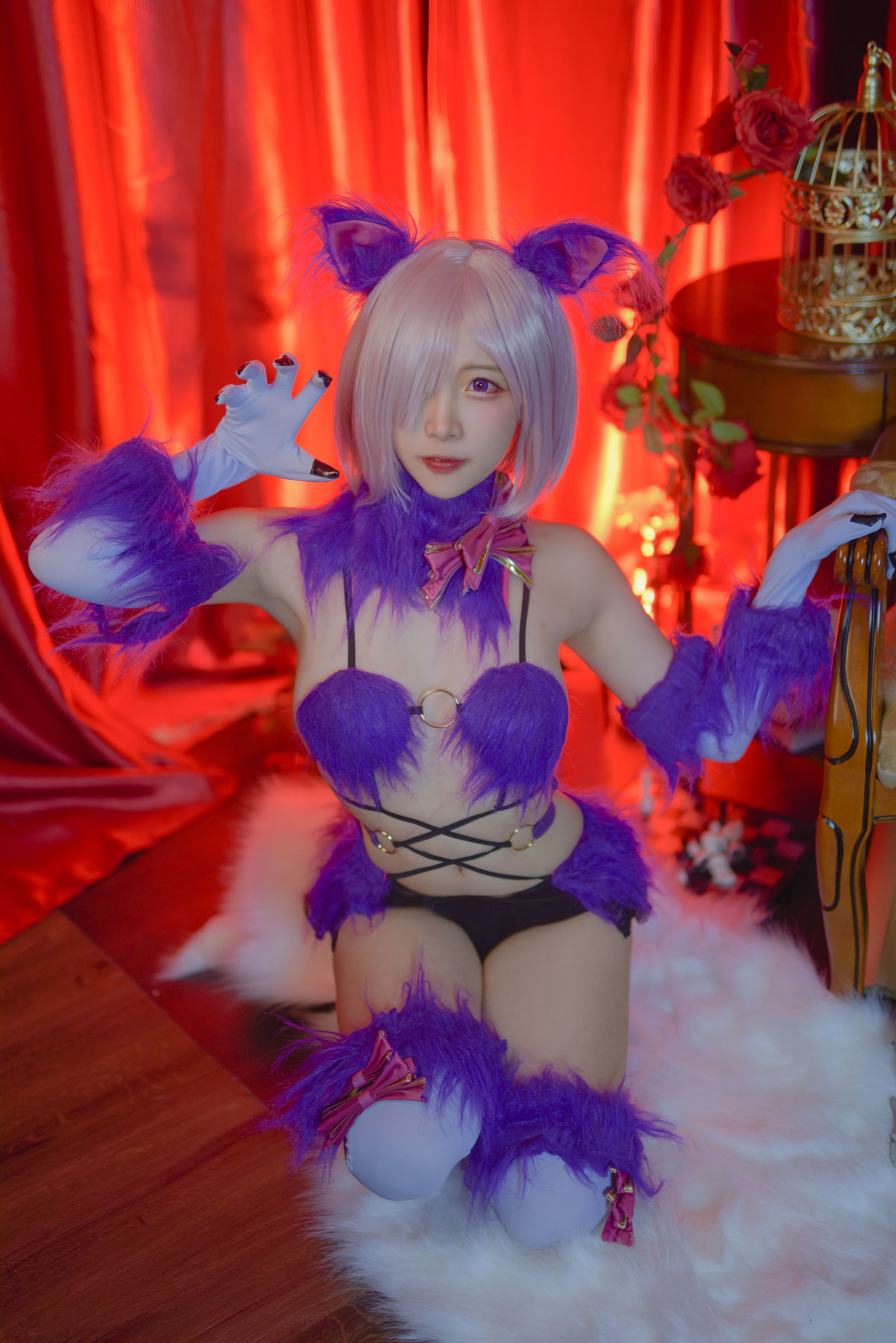 人気のコスプレイヤー エルザ・ニサのFateマシュハロウィン