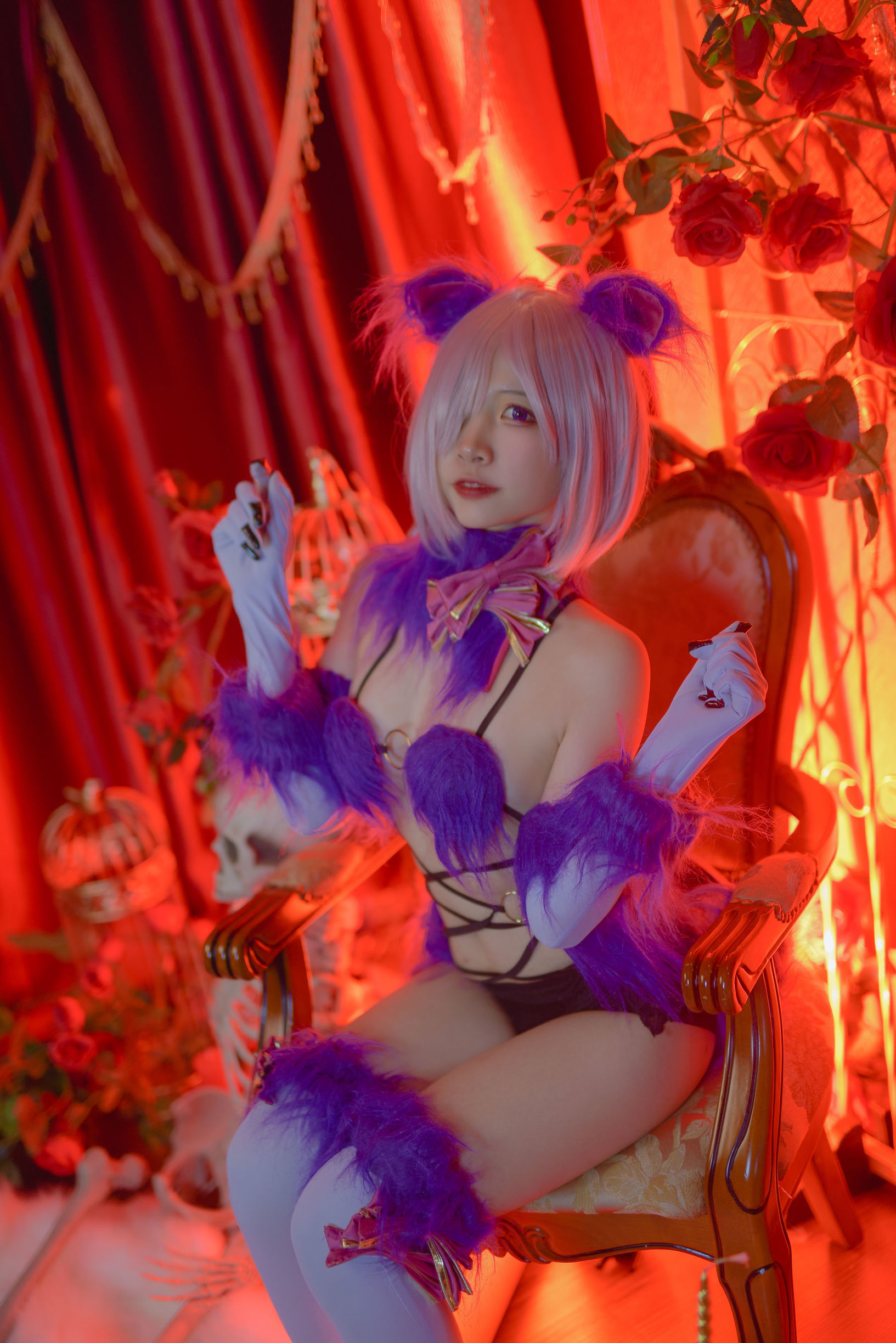人気のコスプレイヤー エルザ・ニサのFateマシュハロウィン