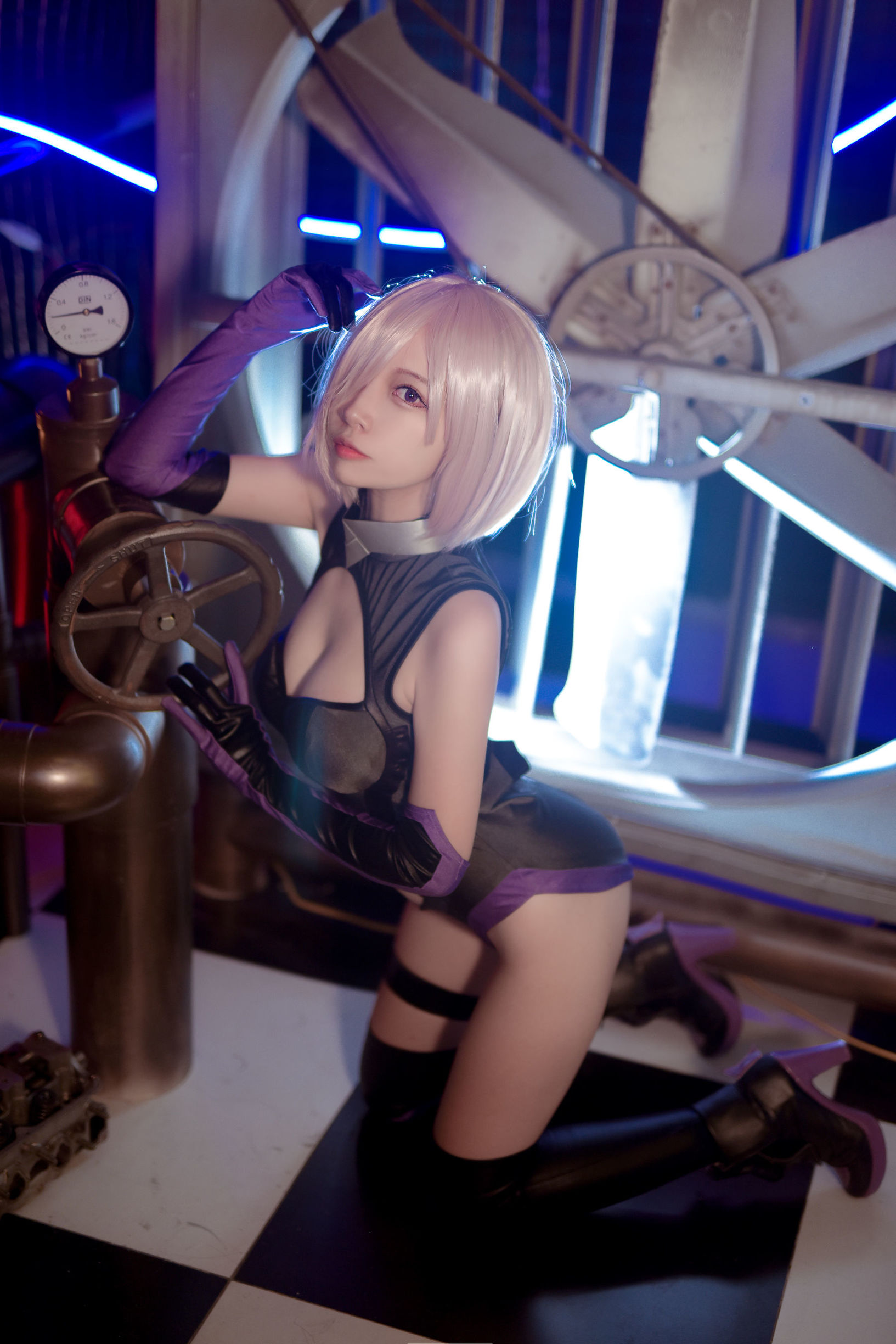 人気のコスプレイヤー 二佐 ニサ Fate マシュ 個人訓練