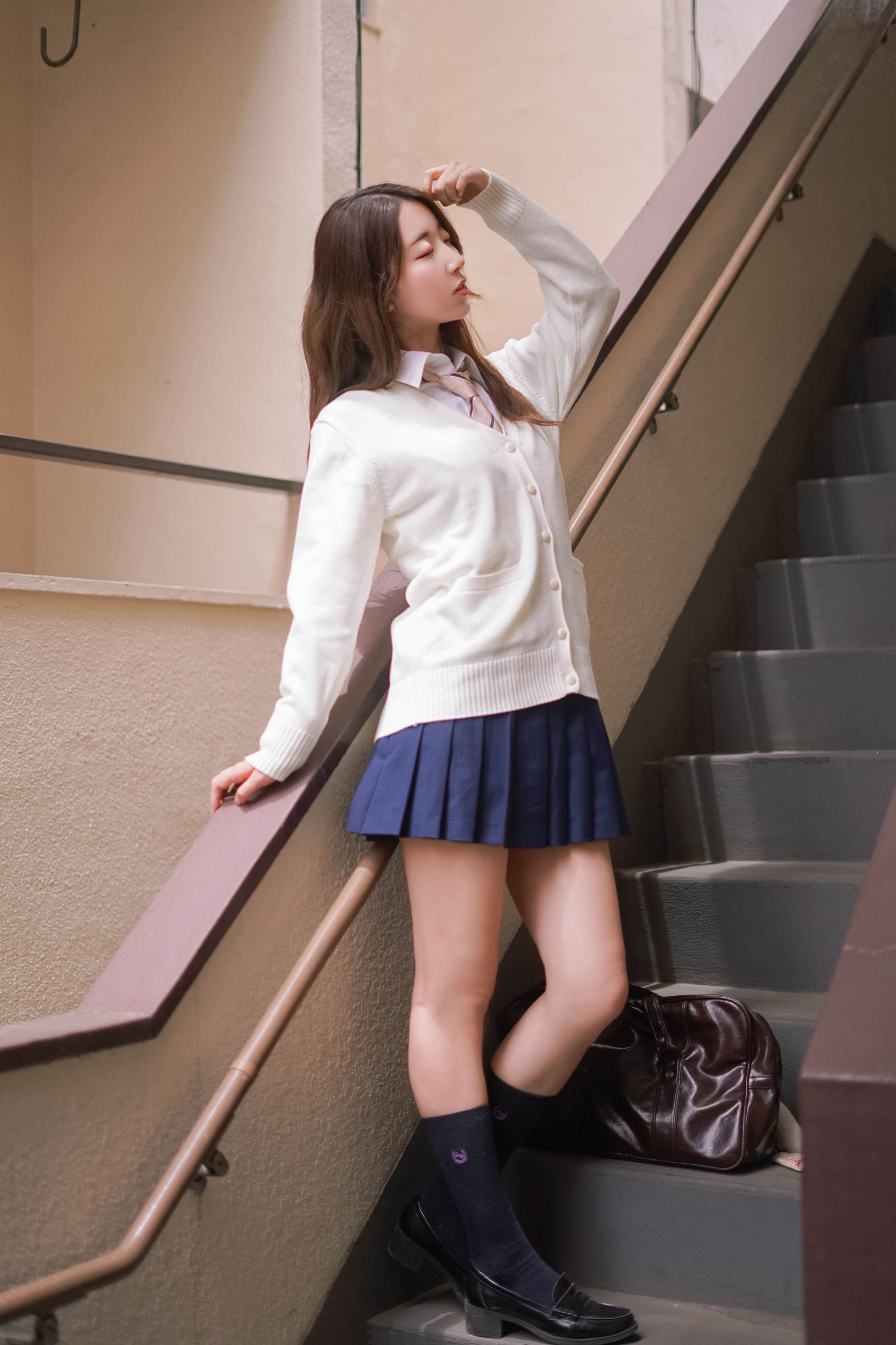 Nổi tiếng Coser Hắc Xuyên Cầu Thang