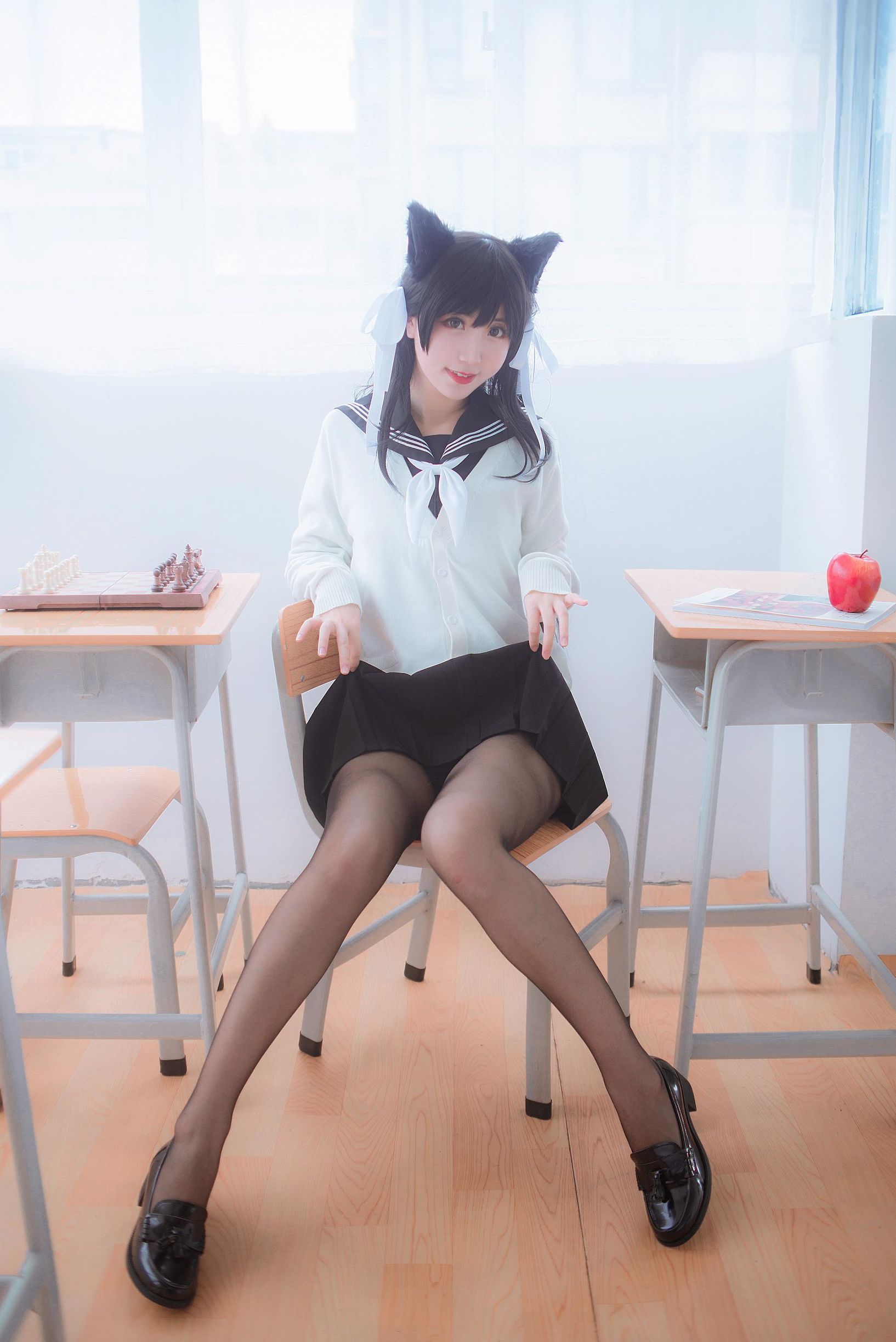 人気のコスプレイヤー 黒川 獒犬制服