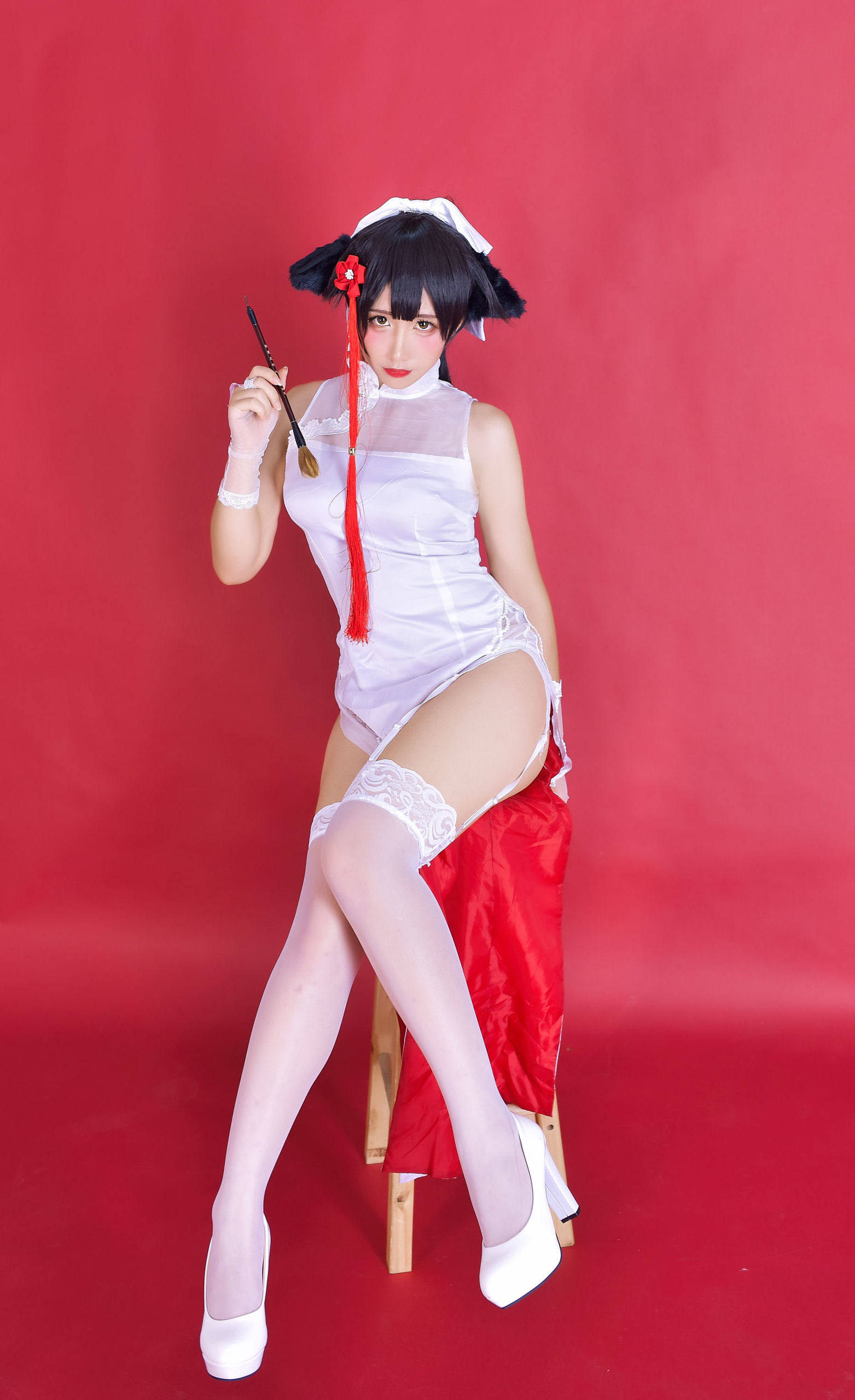 Anime blogger Jiuqu Jean, Azur Lane, Qipao