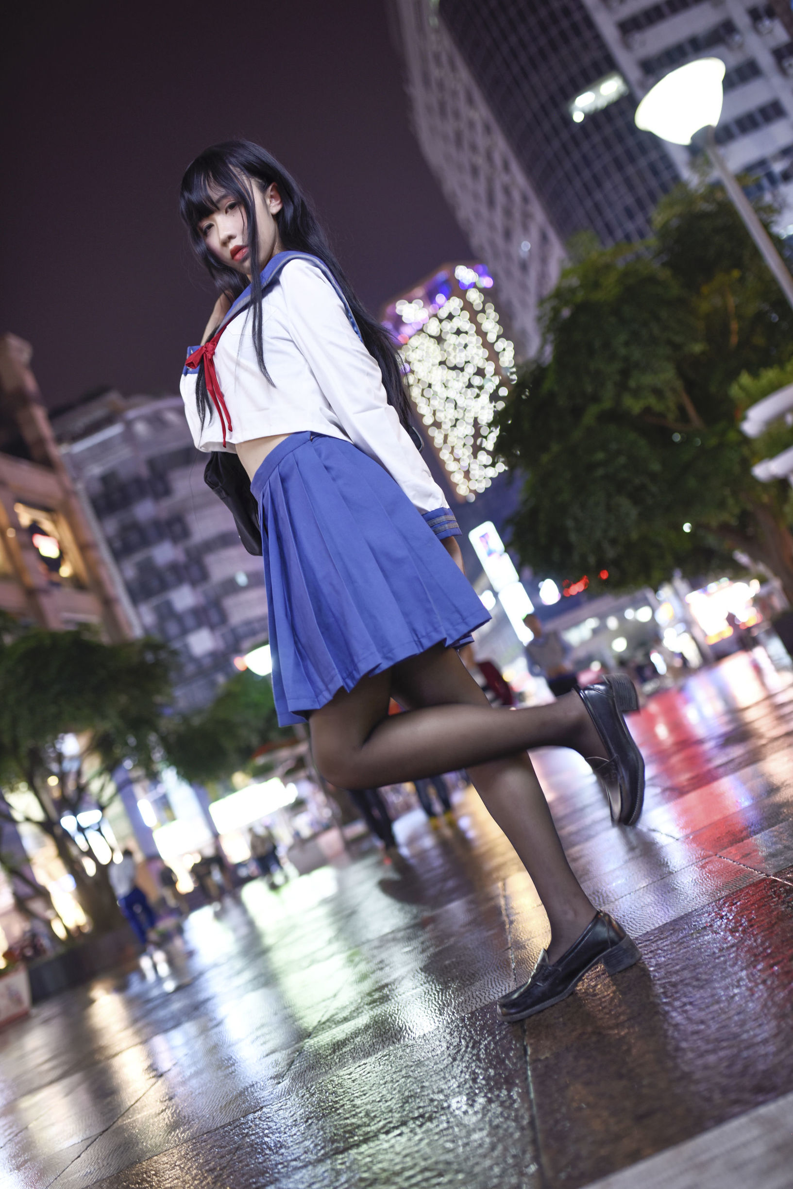 Blogger anime Cửu Khúc Jean JK đồng phục