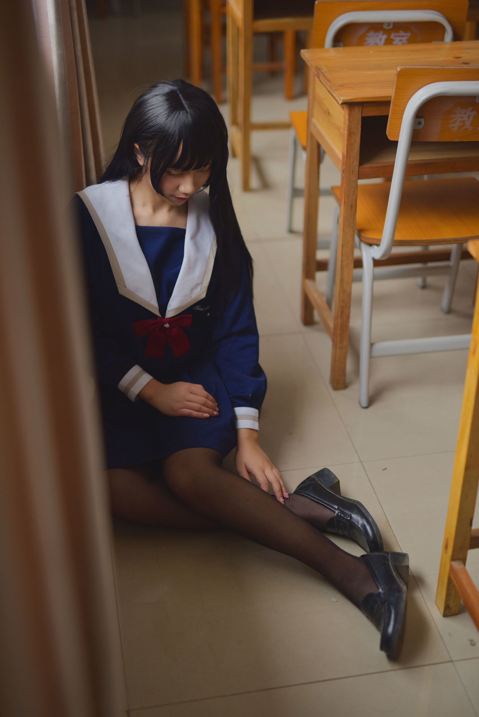 動漫博主九曲吉恩 JK露臍制服