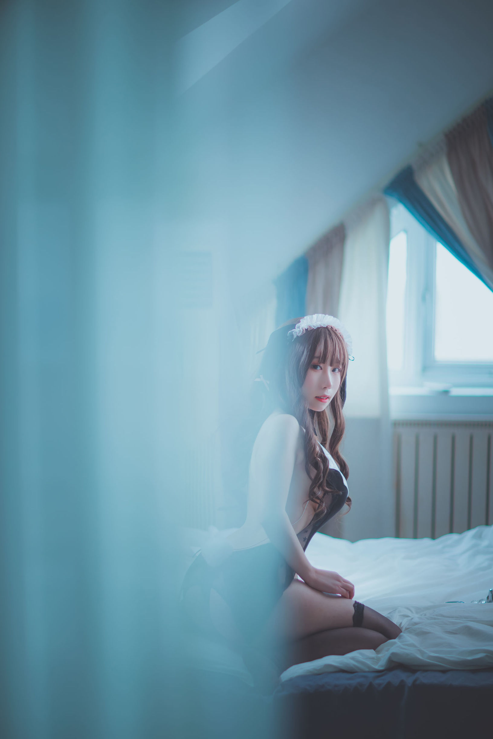 Blogger anime Từ Từ Từ Từ Loan, thỏ tai cụp