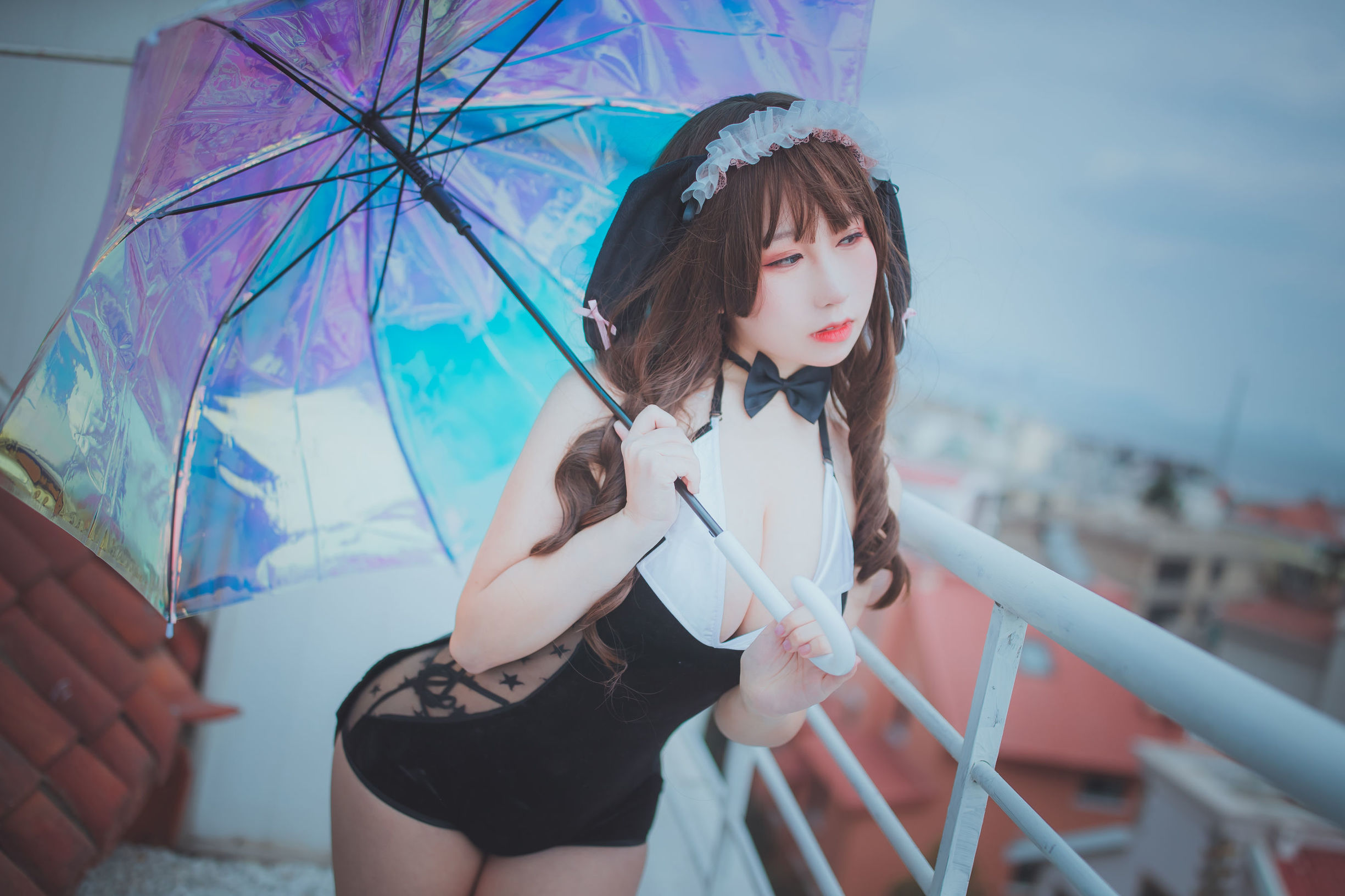 Blogger anime Từ Từ Từ Từ Loan, thỏ tai cụp