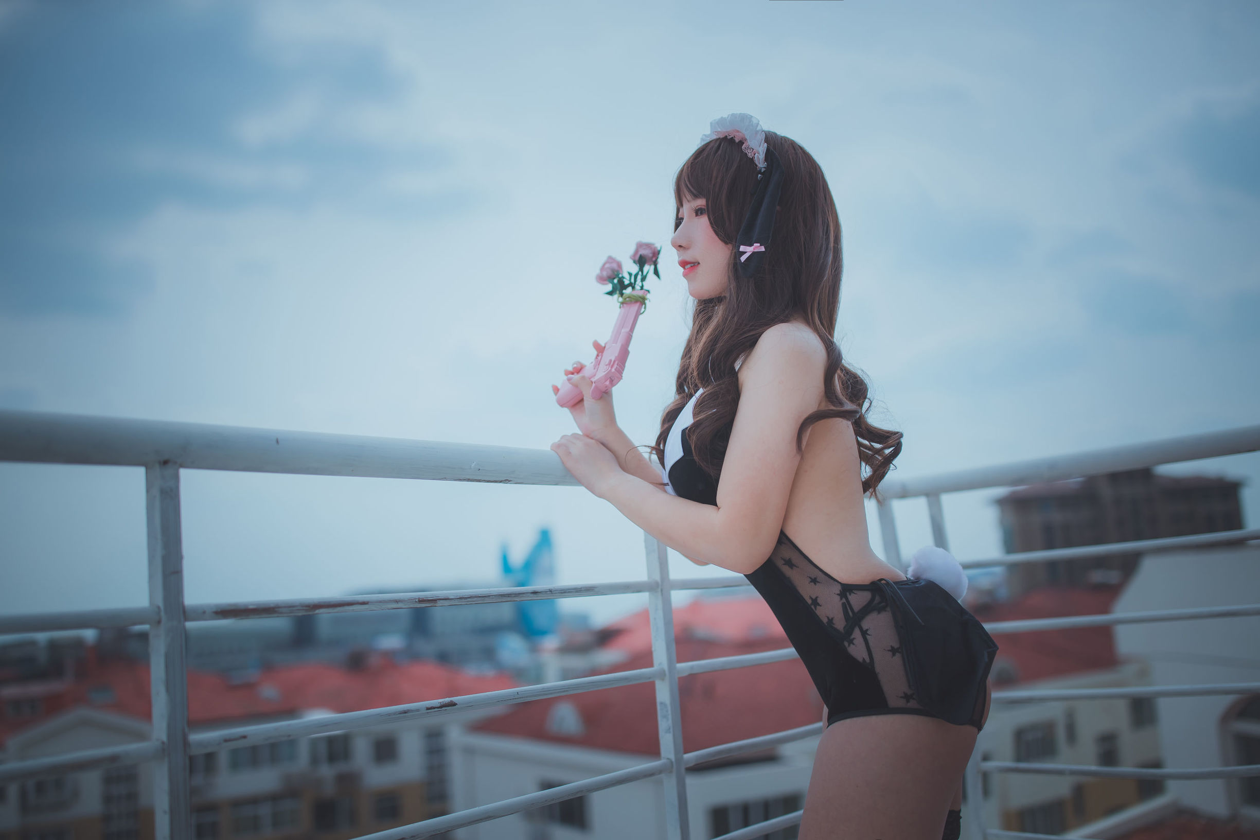 Blogger anime Từ Từ Từ Từ Loan, thỏ tai cụp