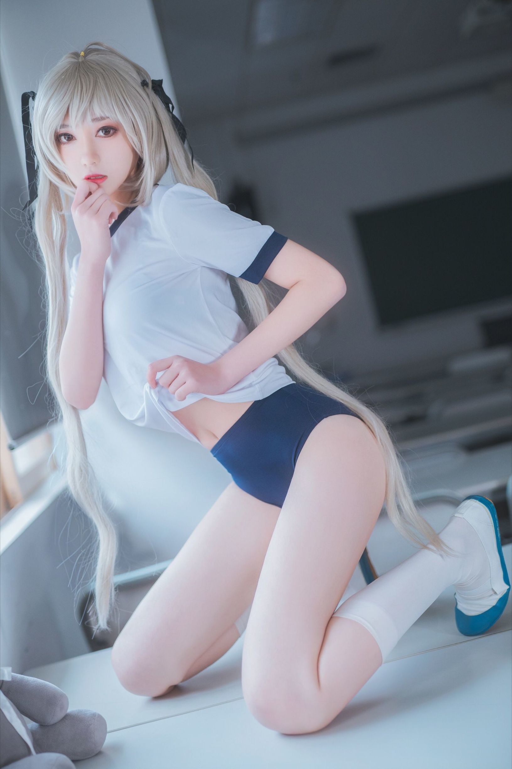 애니메이션 블로거 남타오 모모코 카스가노 소라 체조복