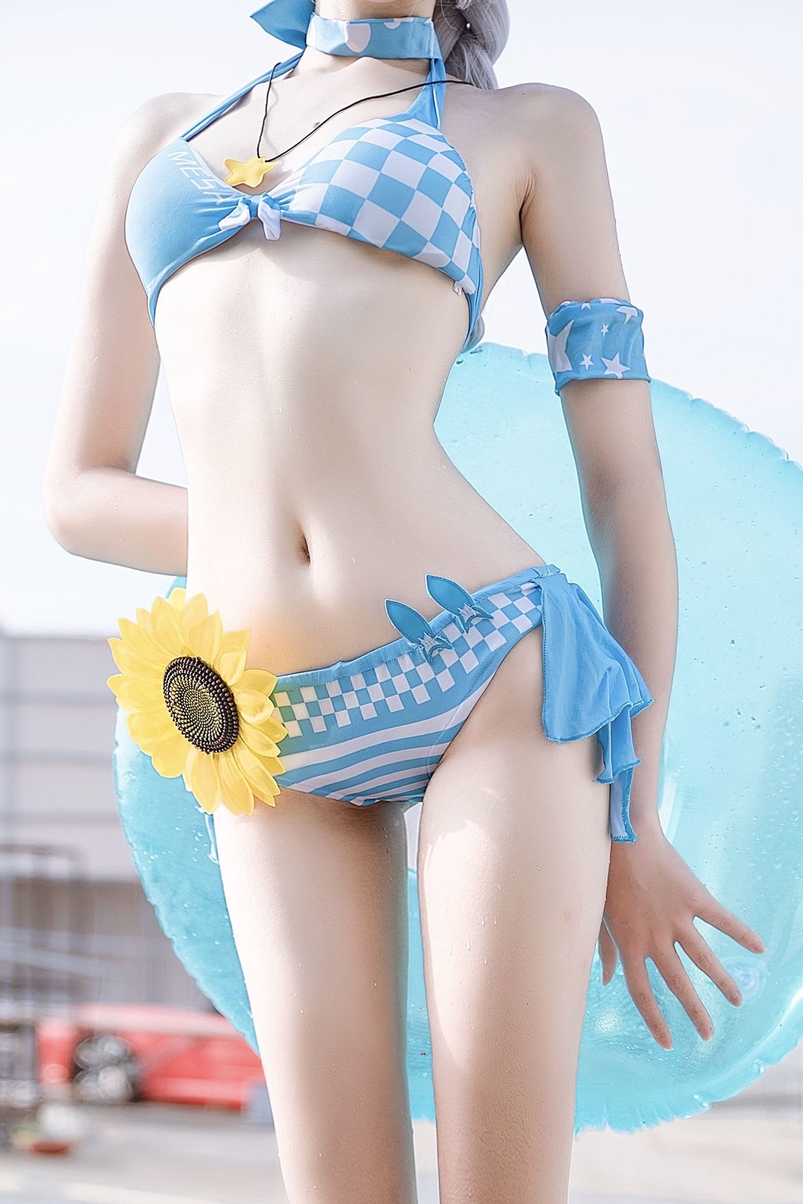 Anime blogger Momoko Kiana swimsuit