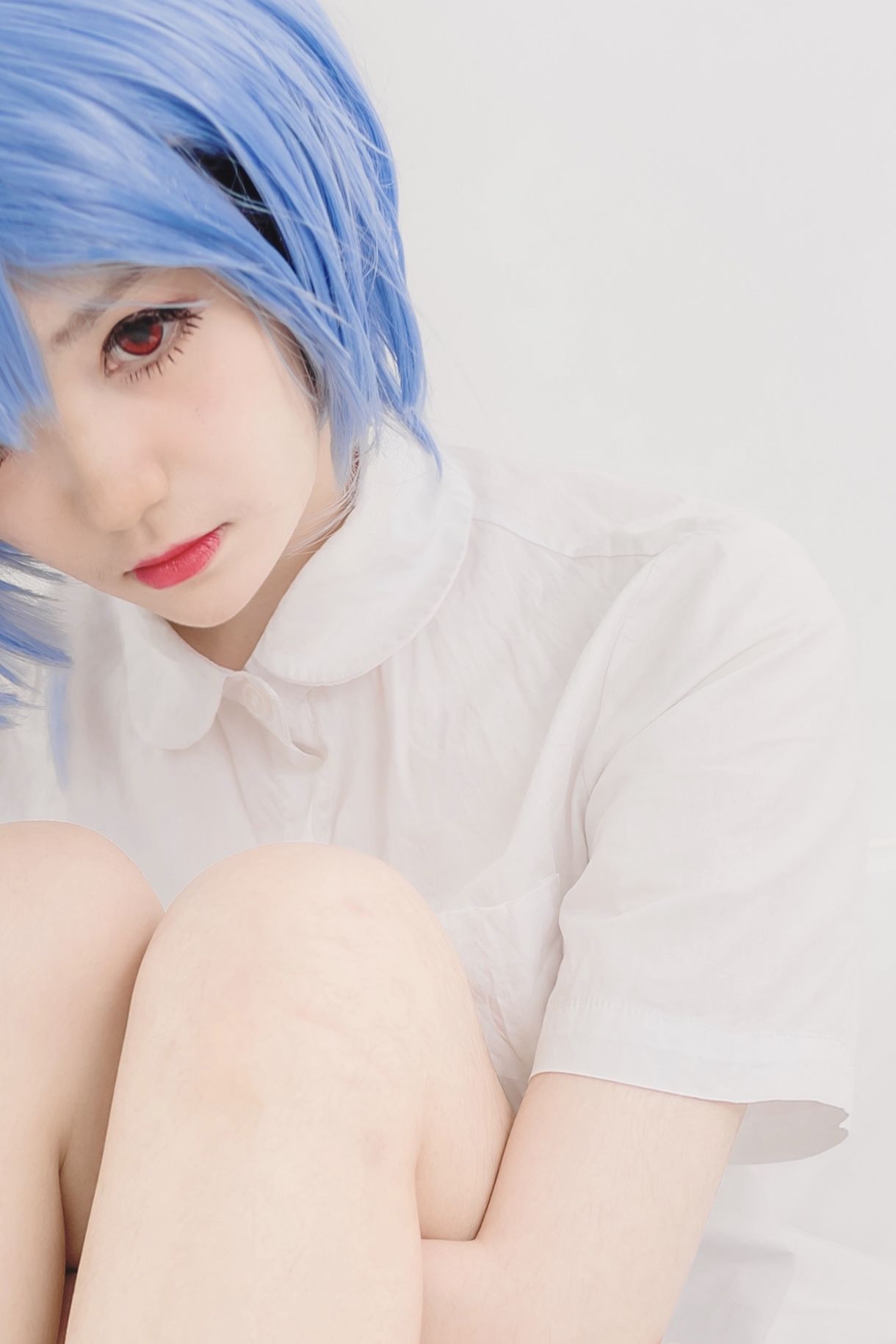 Blogger anime Nam Đào Momoko Ayanami Rei đồng phục