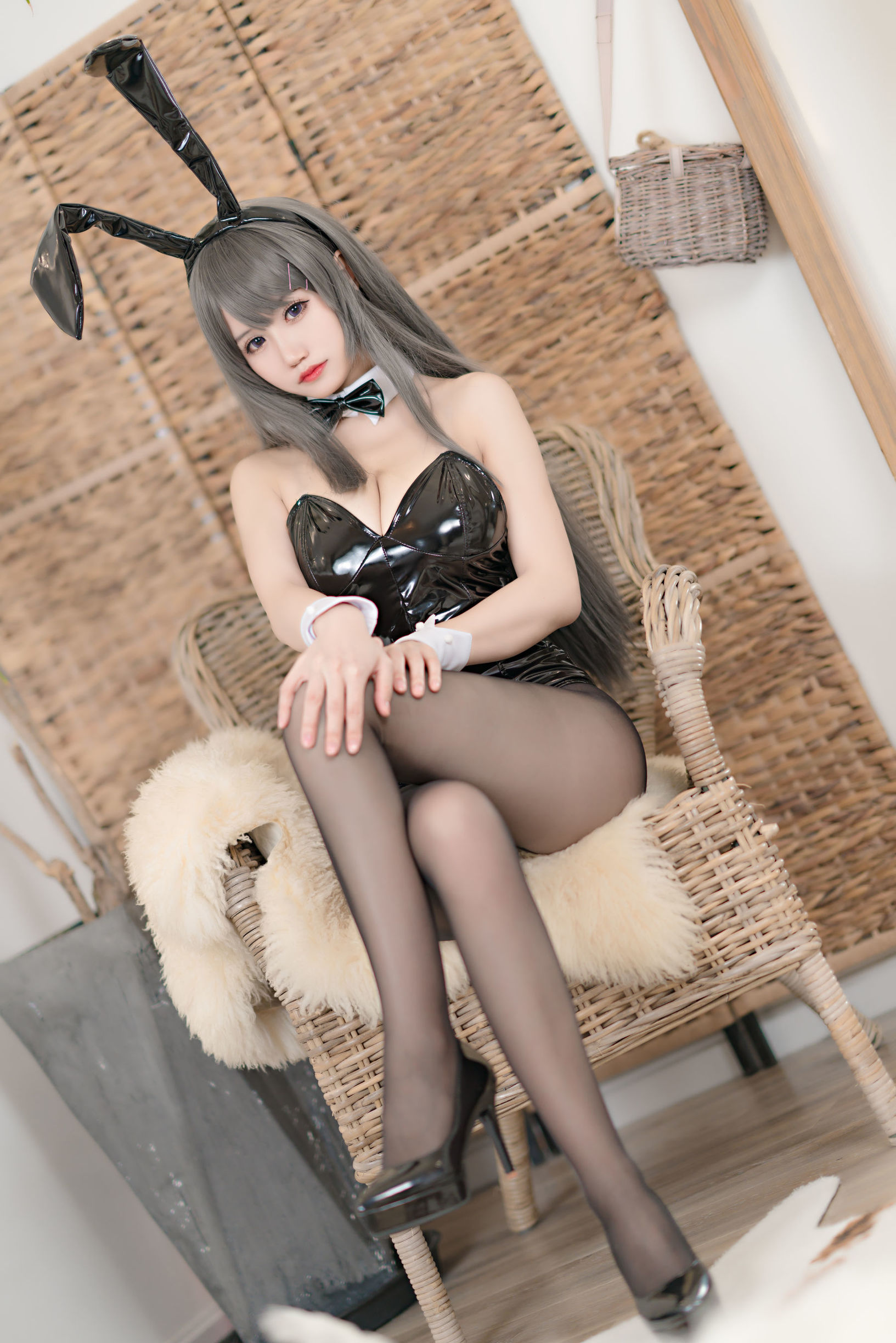 Blogger anime Ogura Chiyo và Mai Thỏ Nữ Lang
