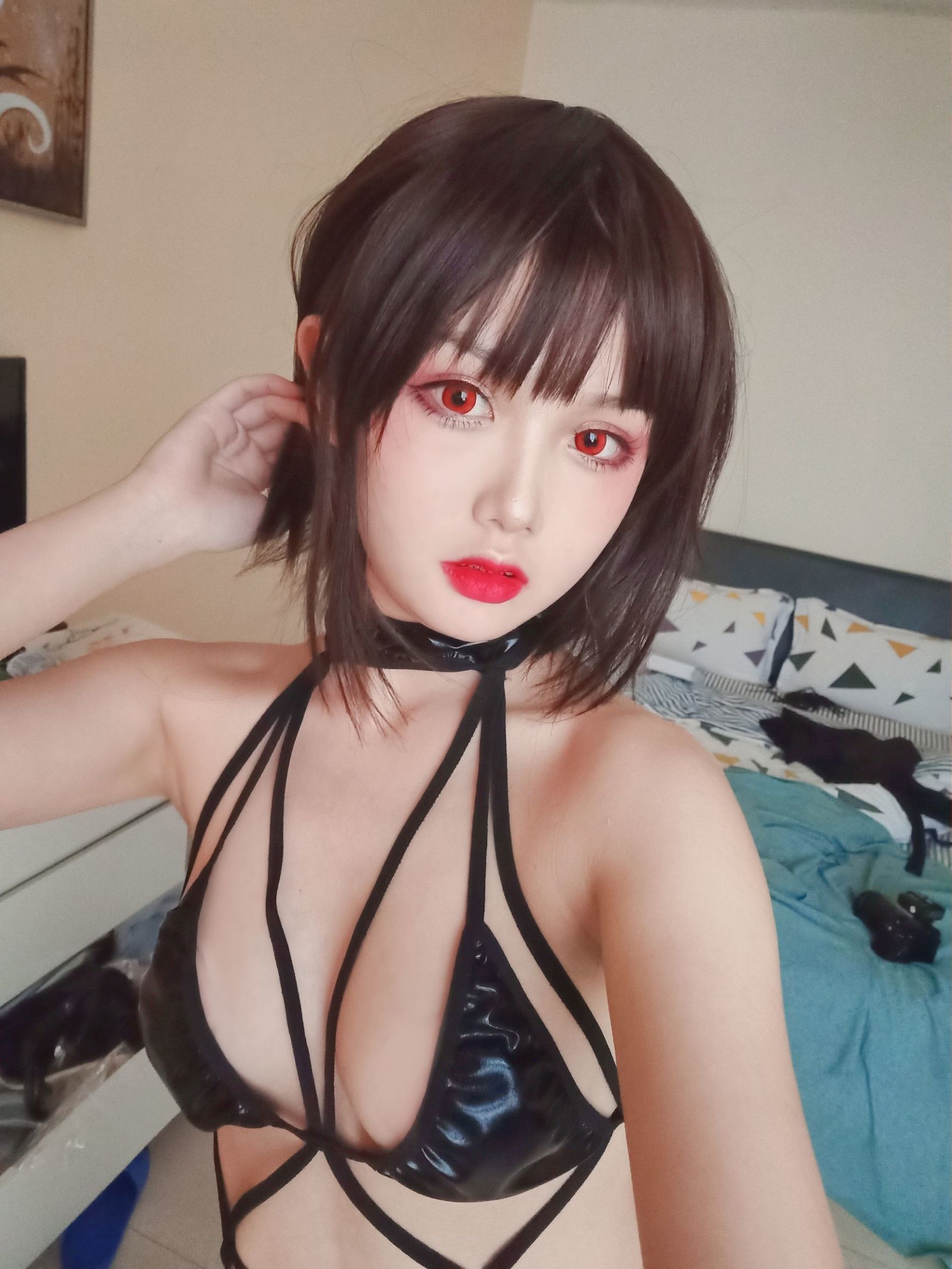 Blogger anime của bạn Dandan quần đen liền T