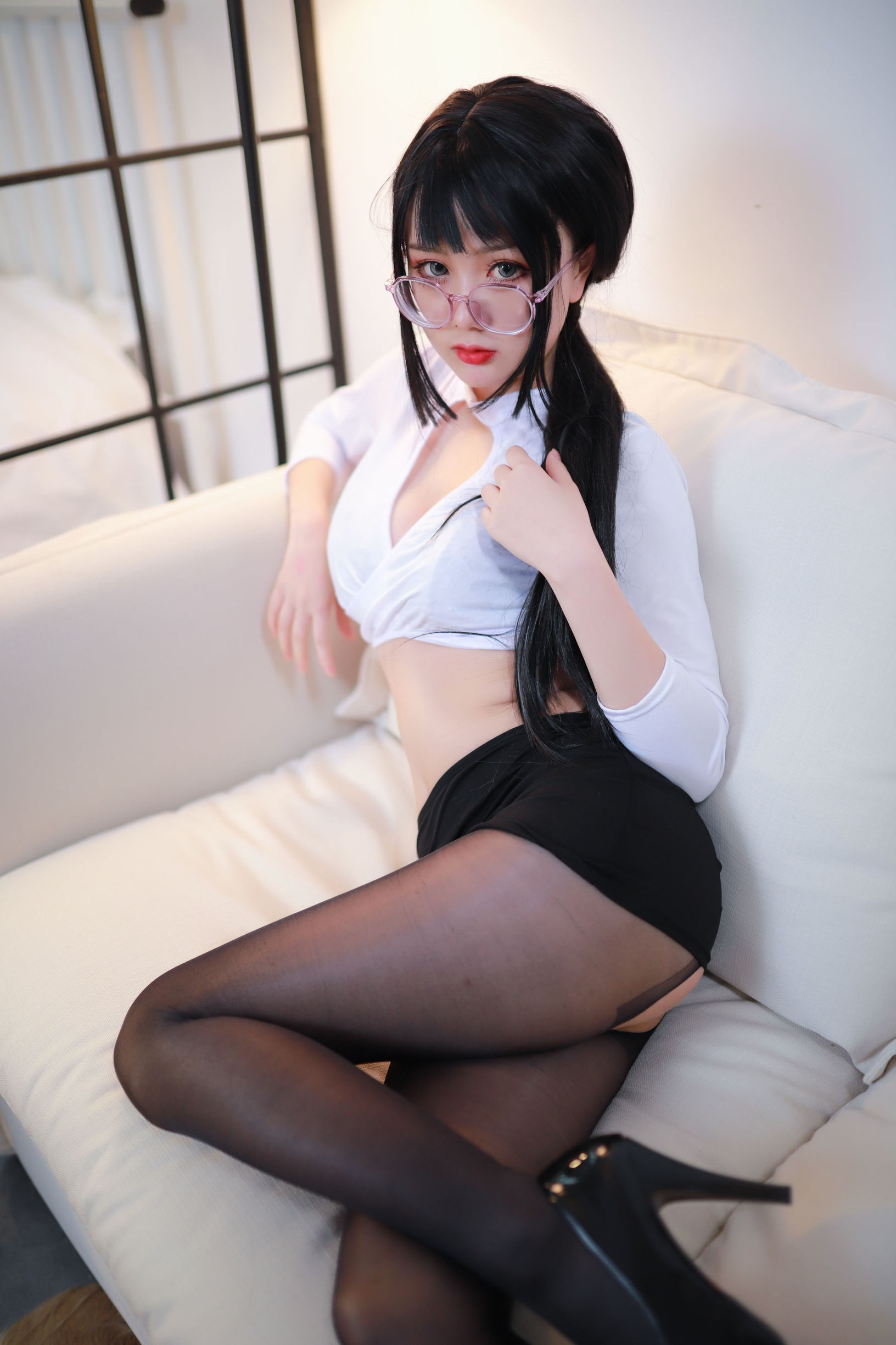 動漫博主您的蛋蛋 OL黑絲