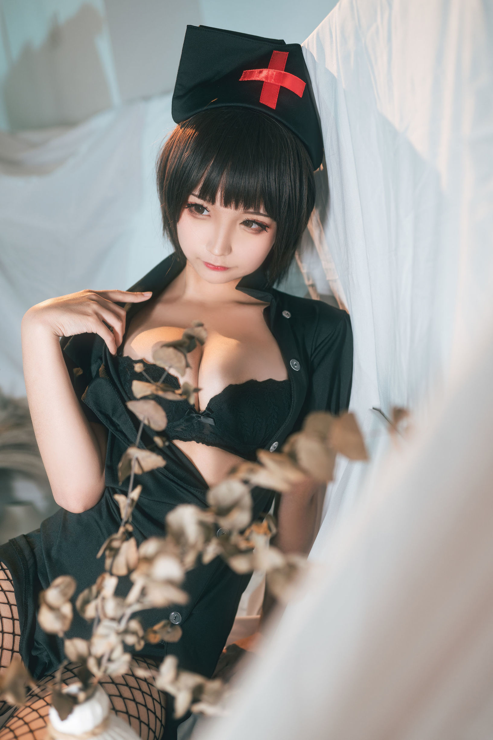 Anime Blogger Chun Mo Mo, Nurse Sister