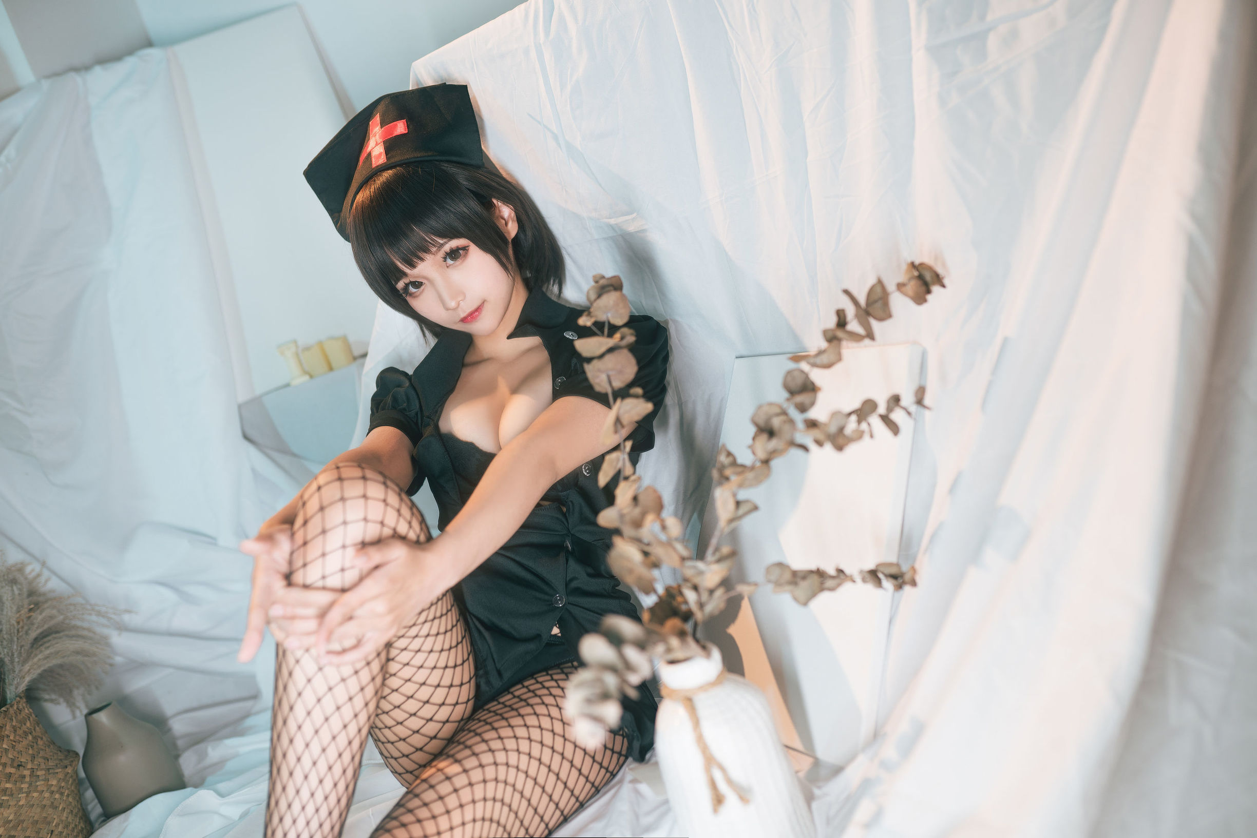 Anime Blogger Chun Mo Mo, Nurse Sister